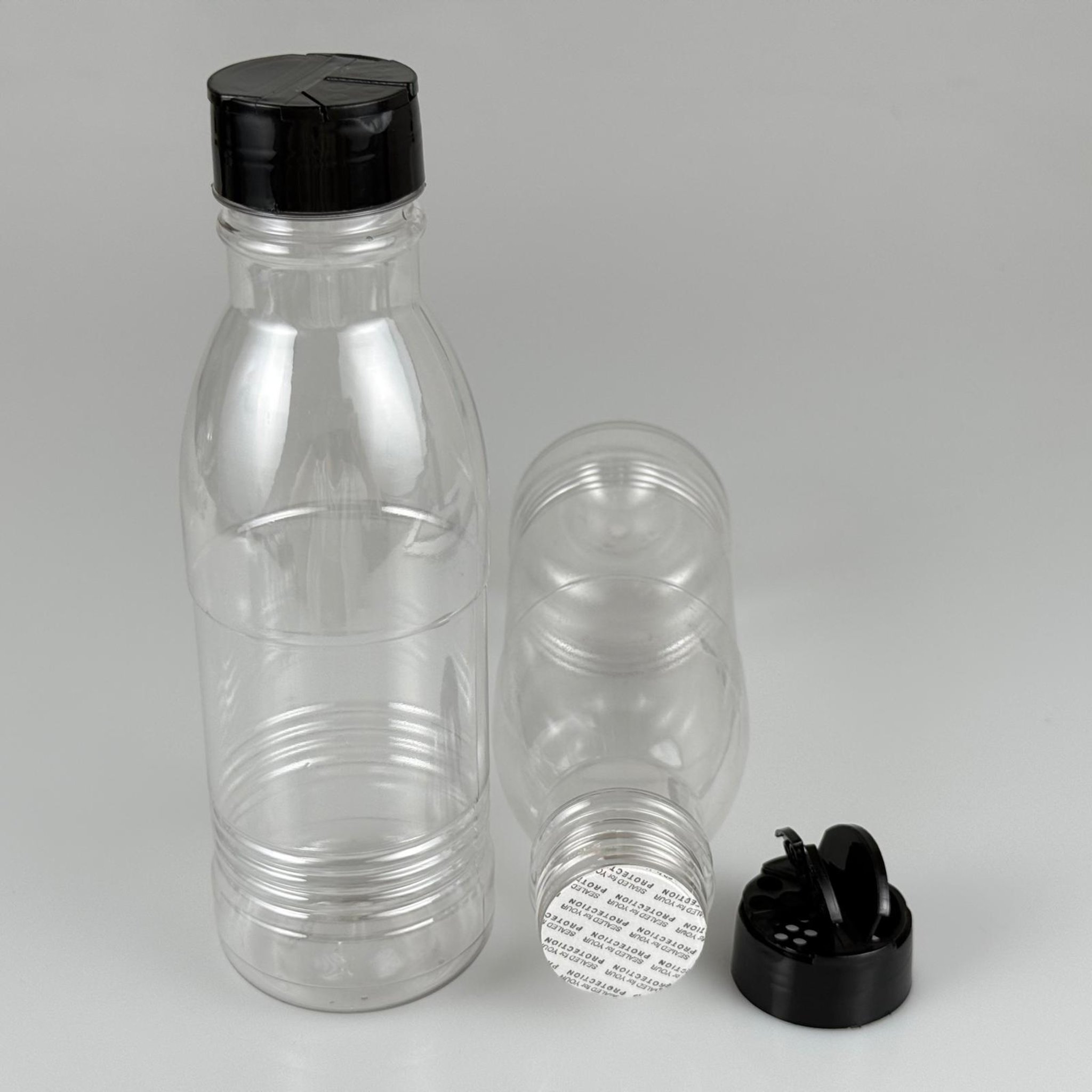 PLASTİK SİLİNDİR BAHARATLIK KAVANOZ - 500 ML PET BAHARAT, TOZ, PUDRA VB İÇİN PET ŞİŞE + SİYAH AÇILIR KAPANIR DELİKLİ KAPAKLI + KENDİNDEN YAPIŞKANLI KÖPÜK CONTALI TAKIM - 500 CC