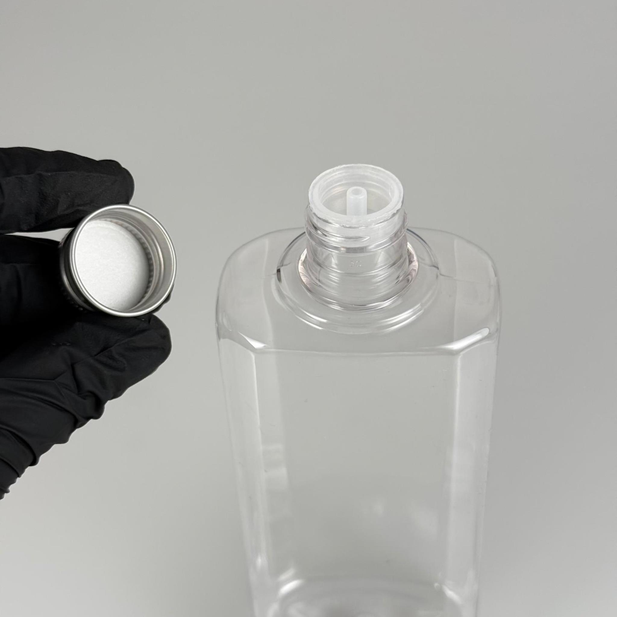 400 CC YASSI MODEL ŞEFFAF PET ŞİŞE (24 AĞIZ) + KÖPÜK CONTALI GÜMÜŞ METAL ALÜMİNYUM KAPAKLI + KOLONYA TIPALI TAKIM - 400 ML KAPAKLI PLASTİK ŞİŞELER
