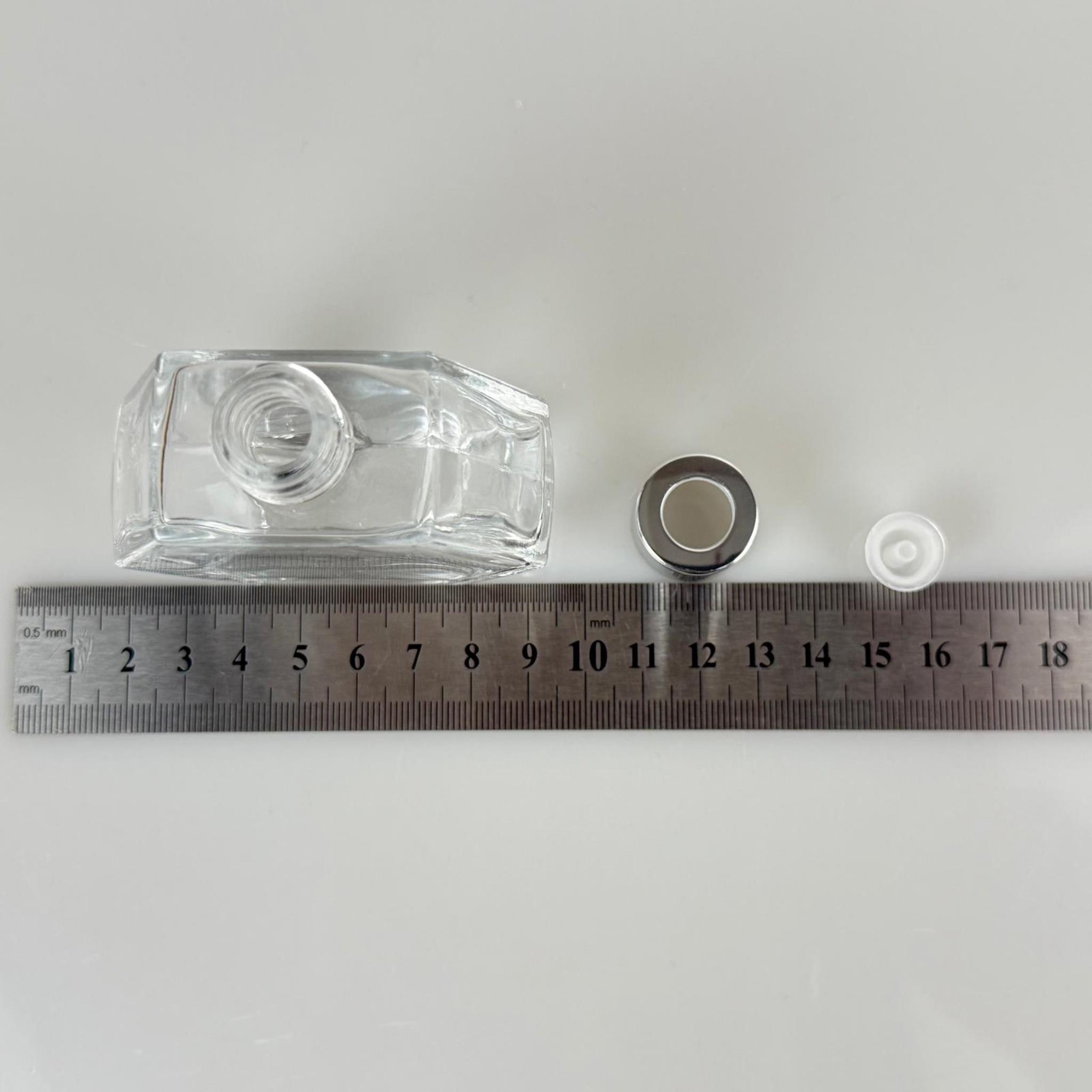 ALTIGEN MODEL CAM KOLONYA ŞİŞESİ + METAL GÜMÜŞ KAPAK + TIPA - 50 ML - HEDİYELİK KOLONYA ŞİŞELERİ