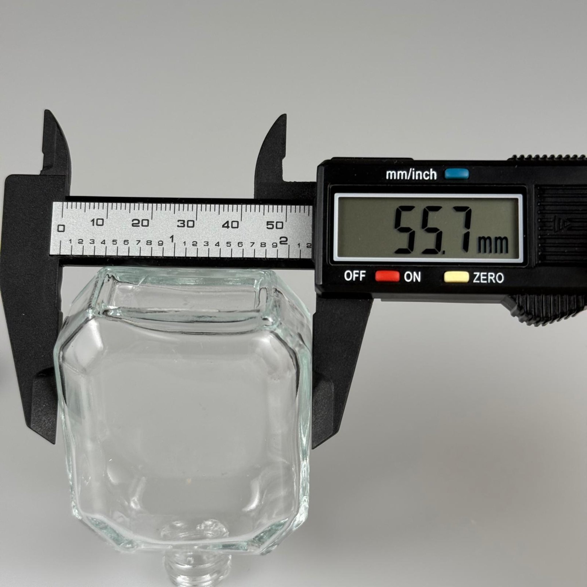 50 CC KAZABLANKA MODEL CAM ŞİŞE + GOLD ALÜMİNYUM METAL KAPAKLI TAKIM - 50 ML ŞEFFAF CAM ŞİŞE