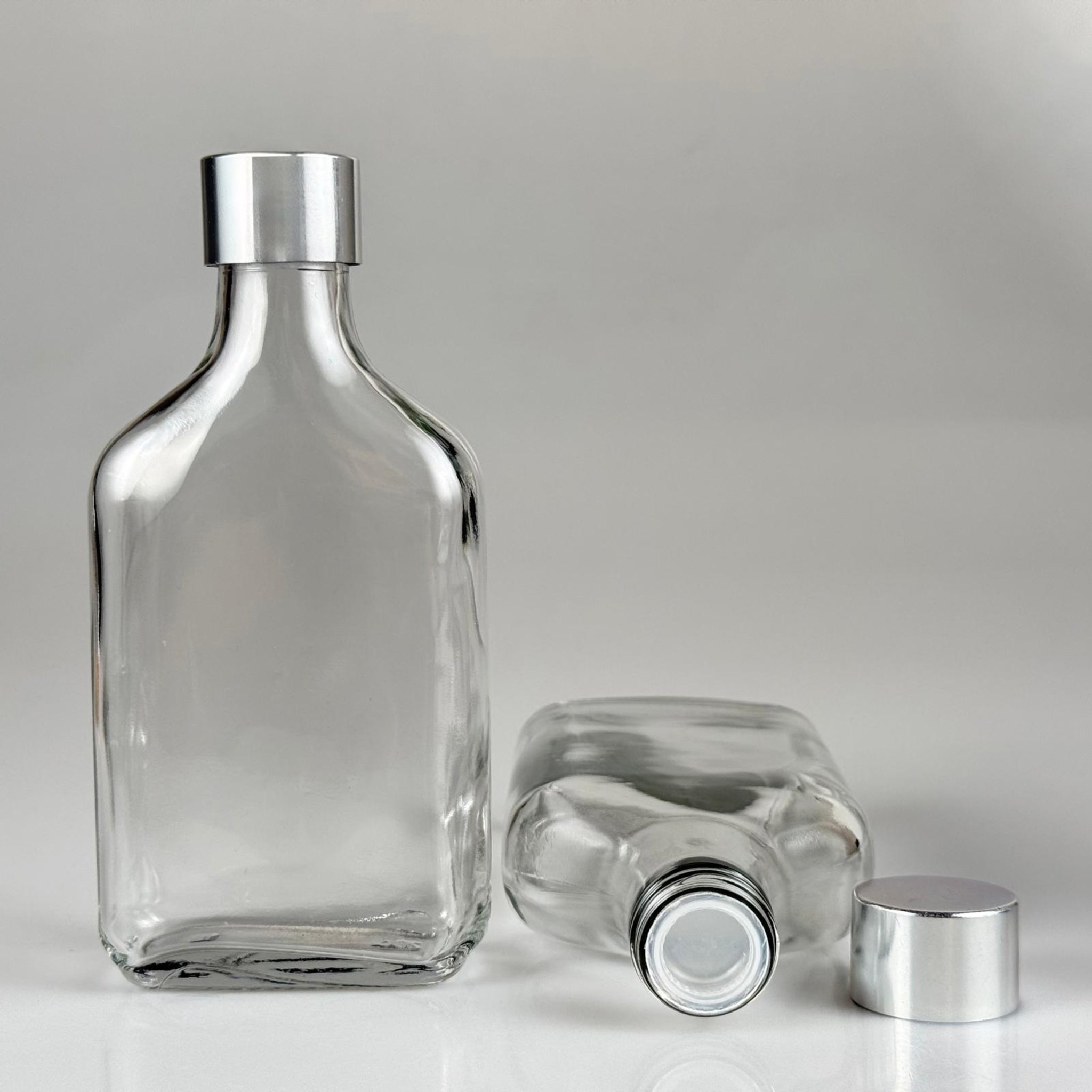 200 CC YASSI CAM COLD BREW ŞİŞE - SOĞUK KAHVE ŞİŞESİ -  ALÜMİNYUM KAPLAMALI GÜMÜŞ KAPAKLI + KÖR TIPALI TAKIM - 200 ML CAM ŞİŞE