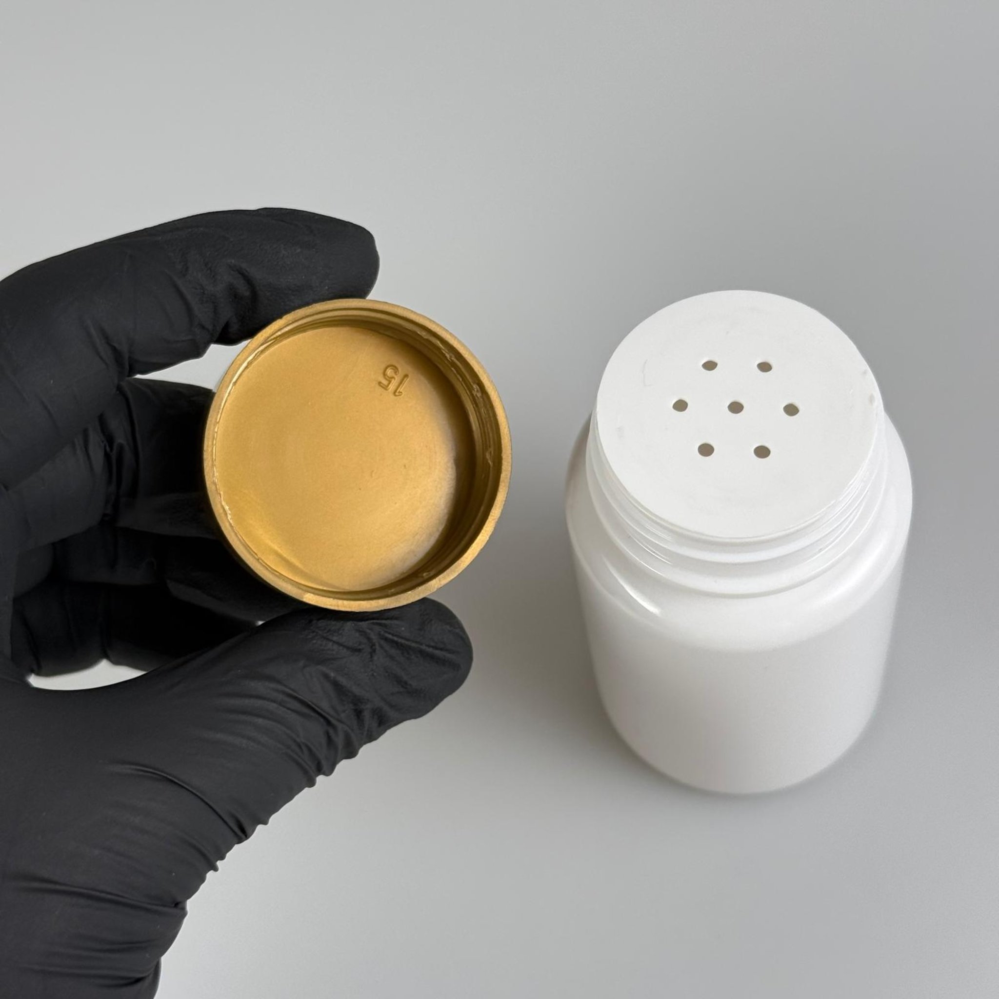 100 CC BEYAZ PET PUDRA ŞİŞESİ + GOLD PLASTİK KAPAKLI + PUDRA TIPALI TAKIM - 100 ML PUDRA KUTUSU, EKO TUZLUK