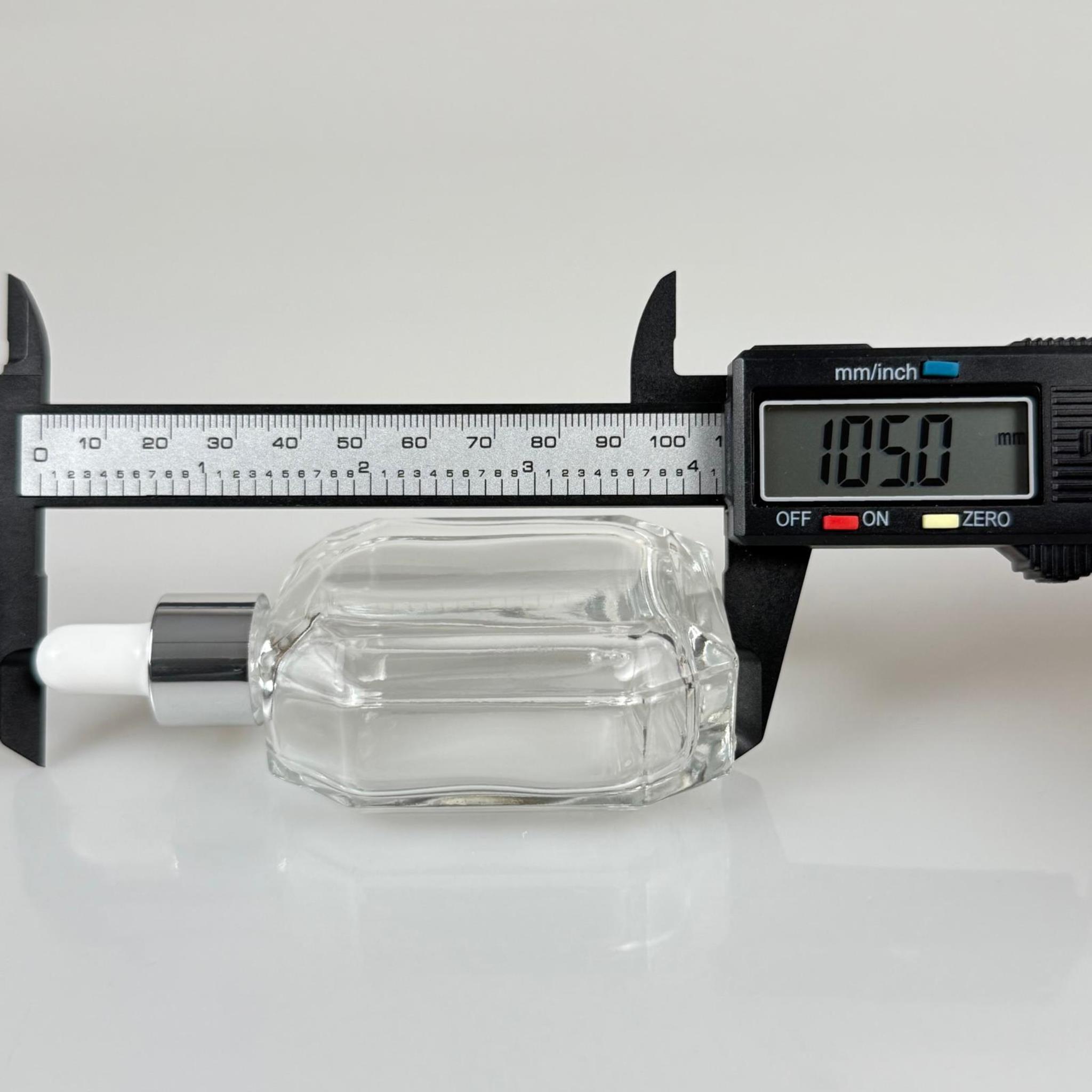 50 CC KAZABLANKA CAM ŞİŞE + BEYAZ GÜMÜŞ CAM DAMLALIKLI TAKIM - 50 ML HEDİYELİK CAM KOLONYA ŞİŞESİ - DÜĞÜN, NİŞAN, SÖZ, KINA, CENAZE, PROMOSYON İÇİN HEDİYELİK KOLONYA ŞİŞELERİ