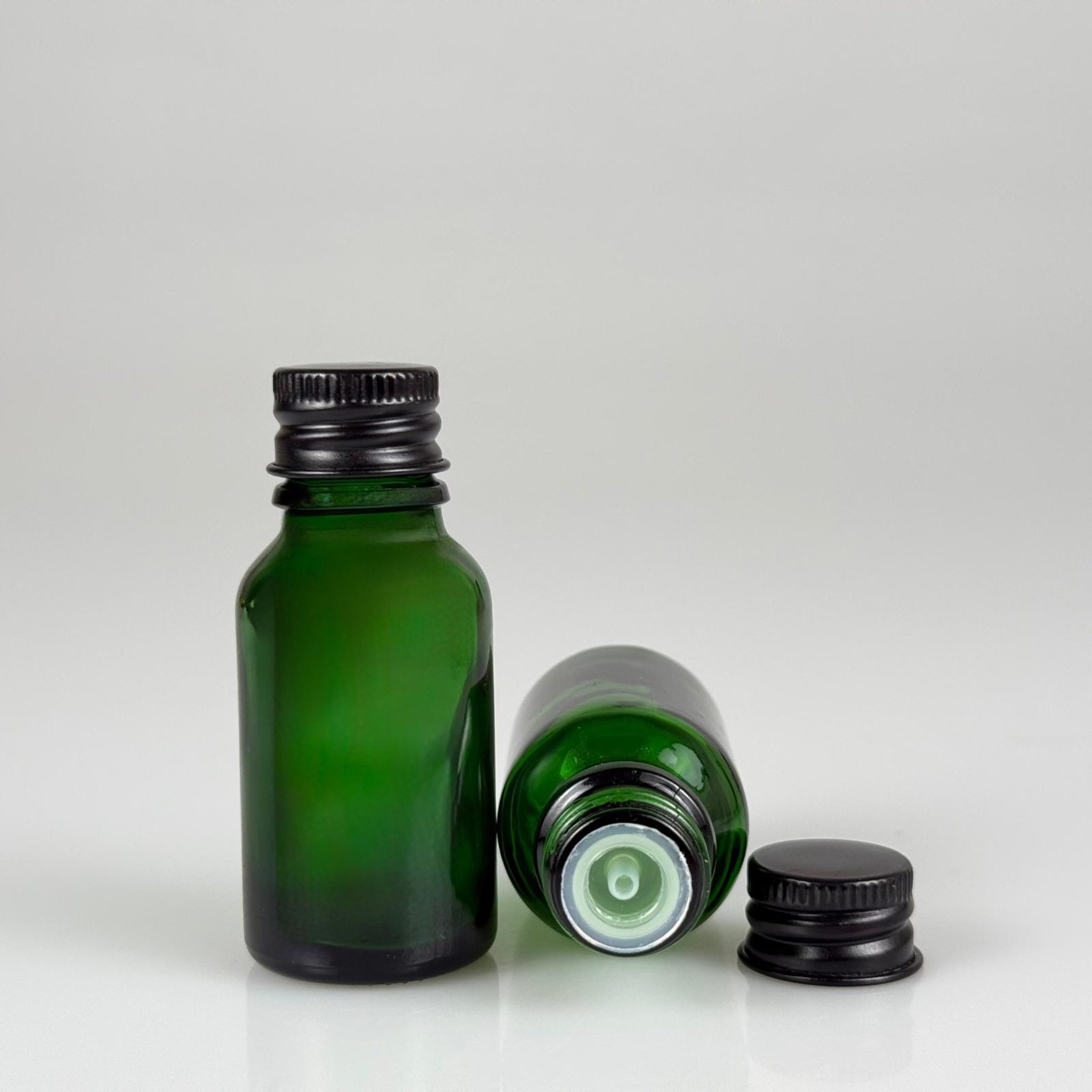 15 CC YEŞİL CAM ŞİŞE + KÖPÜK CONTALI SİYAH ALÜMİNYUM METAL KAPAKLI + KOLONYA TIPALI TAKIM - 15 ML YEŞİL CAM ŞİŞE