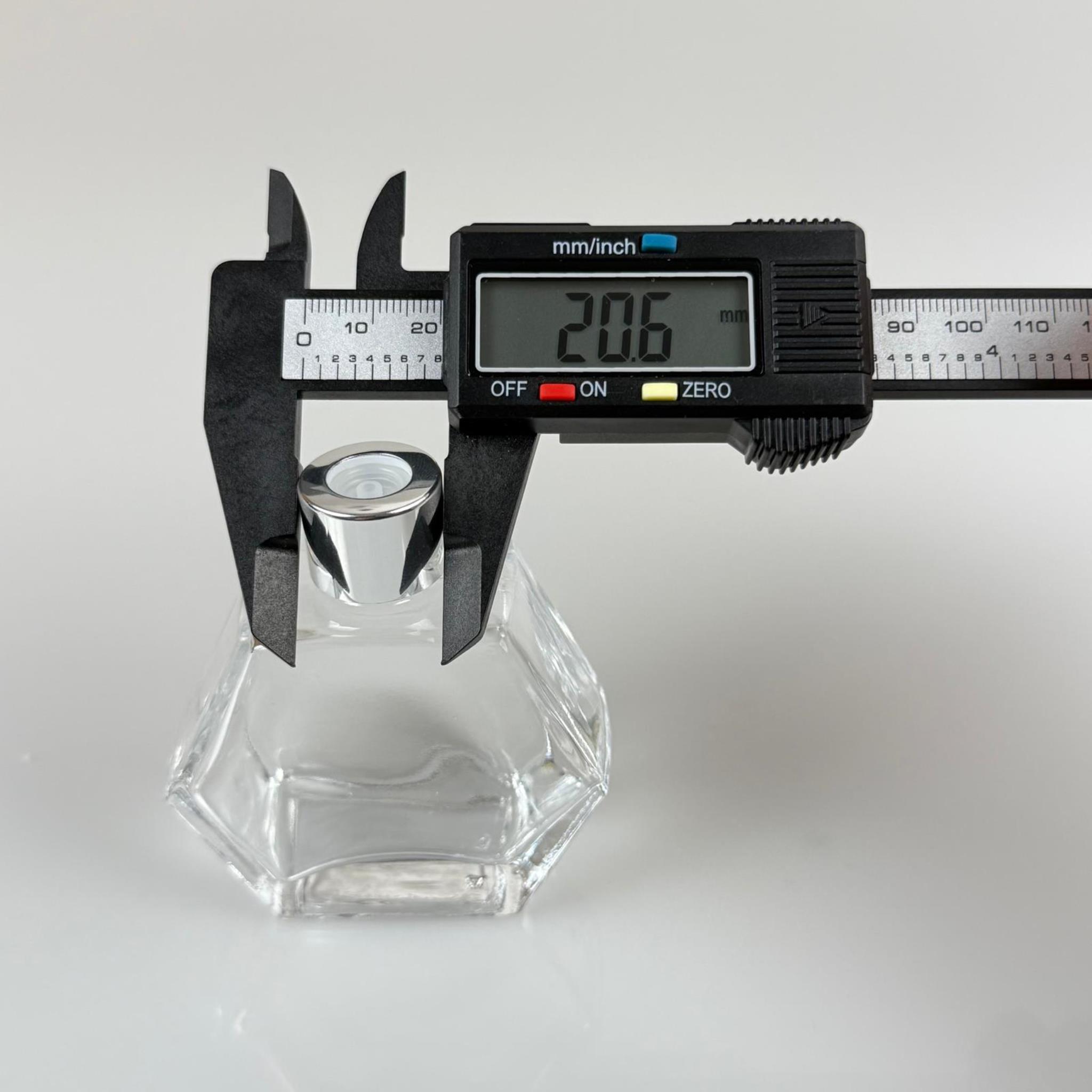 ALTIGEN MODEL CAM KOLONYA ŞİŞESİ + METAL GÜMÜŞ KAPAK + TIPA - 50 ML - HEDİYELİK KOLONYA ŞİŞELERİ