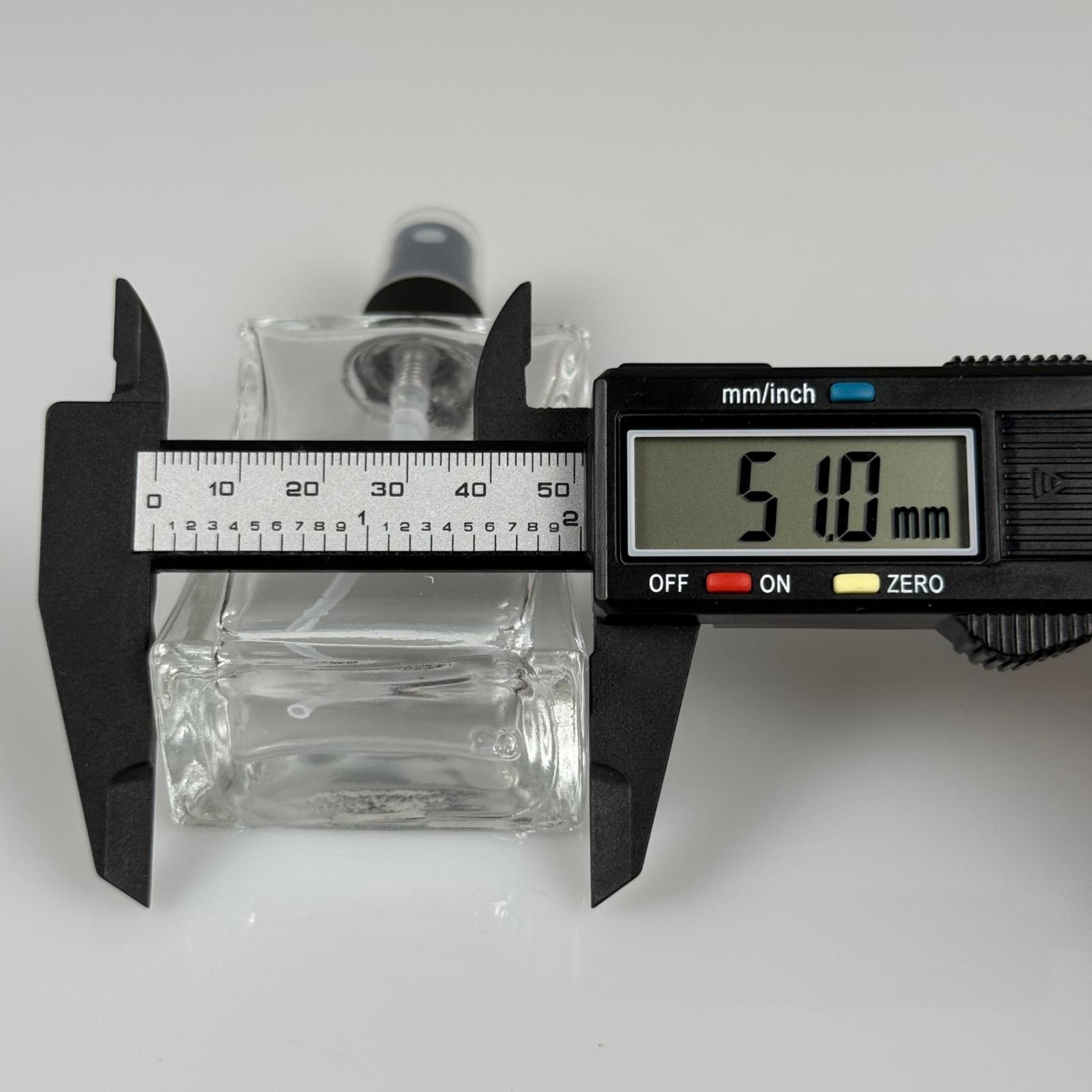 50 CC KÖŞELİ CAM ŞİŞE SİYAH SPREYLİ TAKIM - 50 ML PARFÜM ŞİŞESİ - 1. KALİTE İTHAL CAM