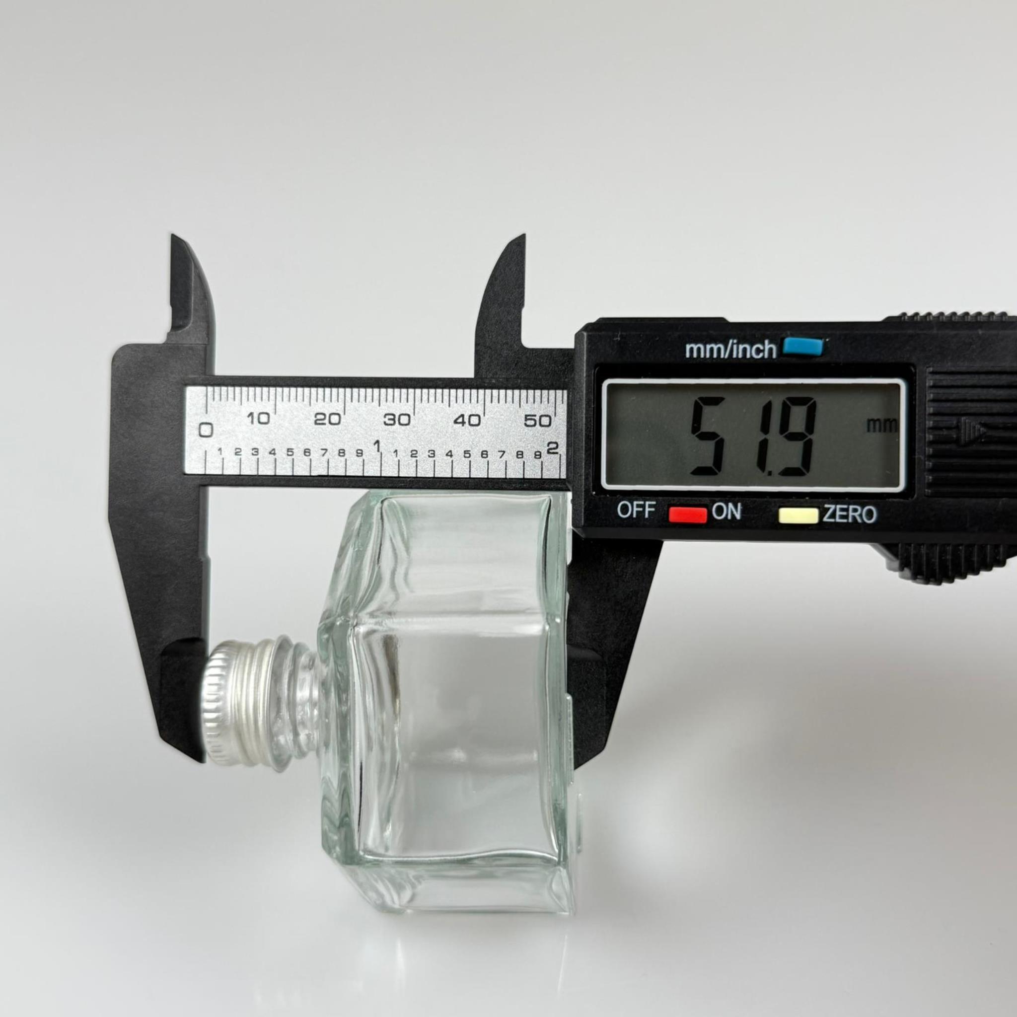 50 CC BASIK ALTIGEN CAM ŞİŞE - GÜMÜŞ METAL KAPAKLI - 50 ML PRESTİJLİ ŞİŞE