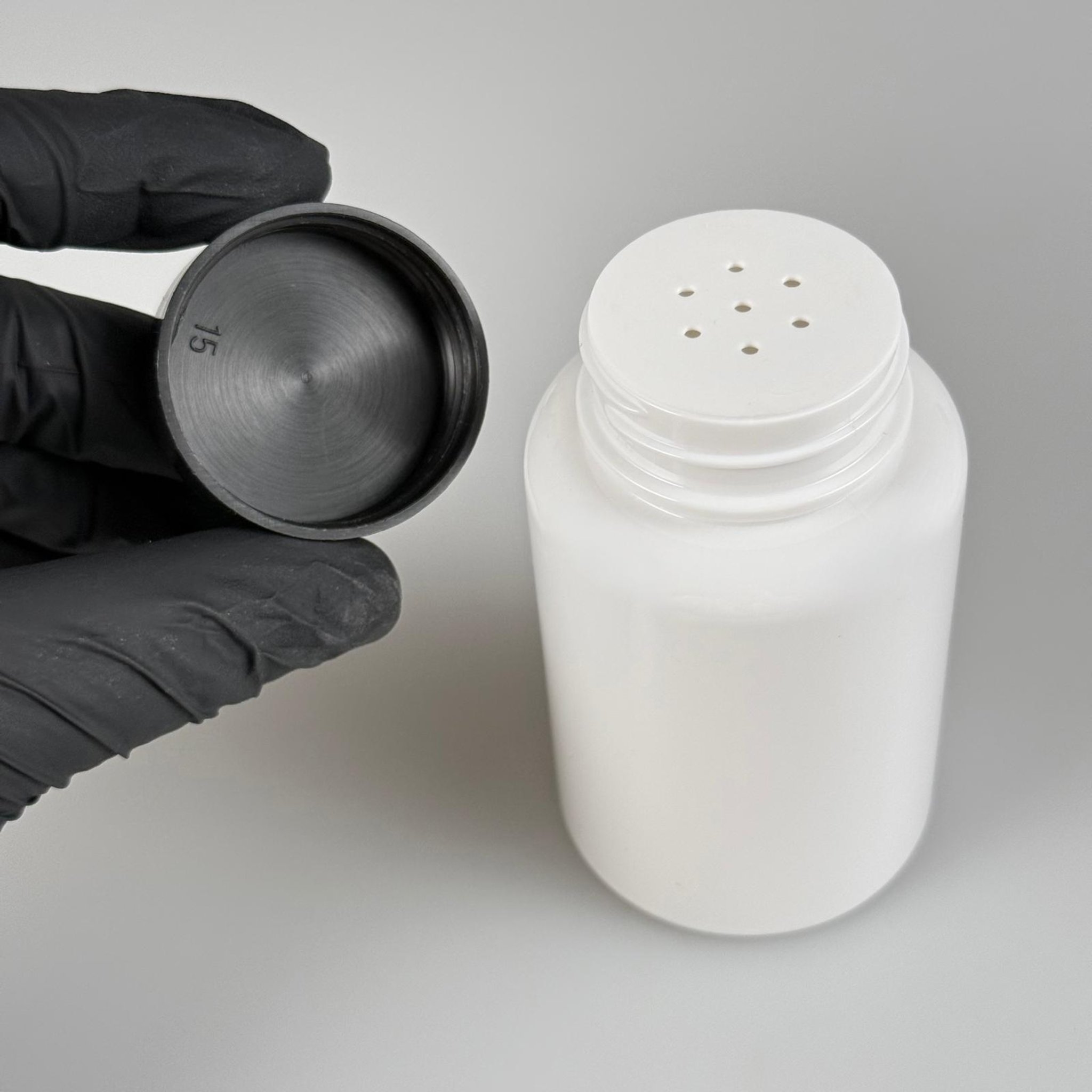 150 CC BEYAZ PET PUDRA ŞİŞESİ + SİYAH PLASTİK KAPAKLI + PUDRA TIPALI TAKIM - 150 ML PUDRA KUTUSU, EKO TUZLUK