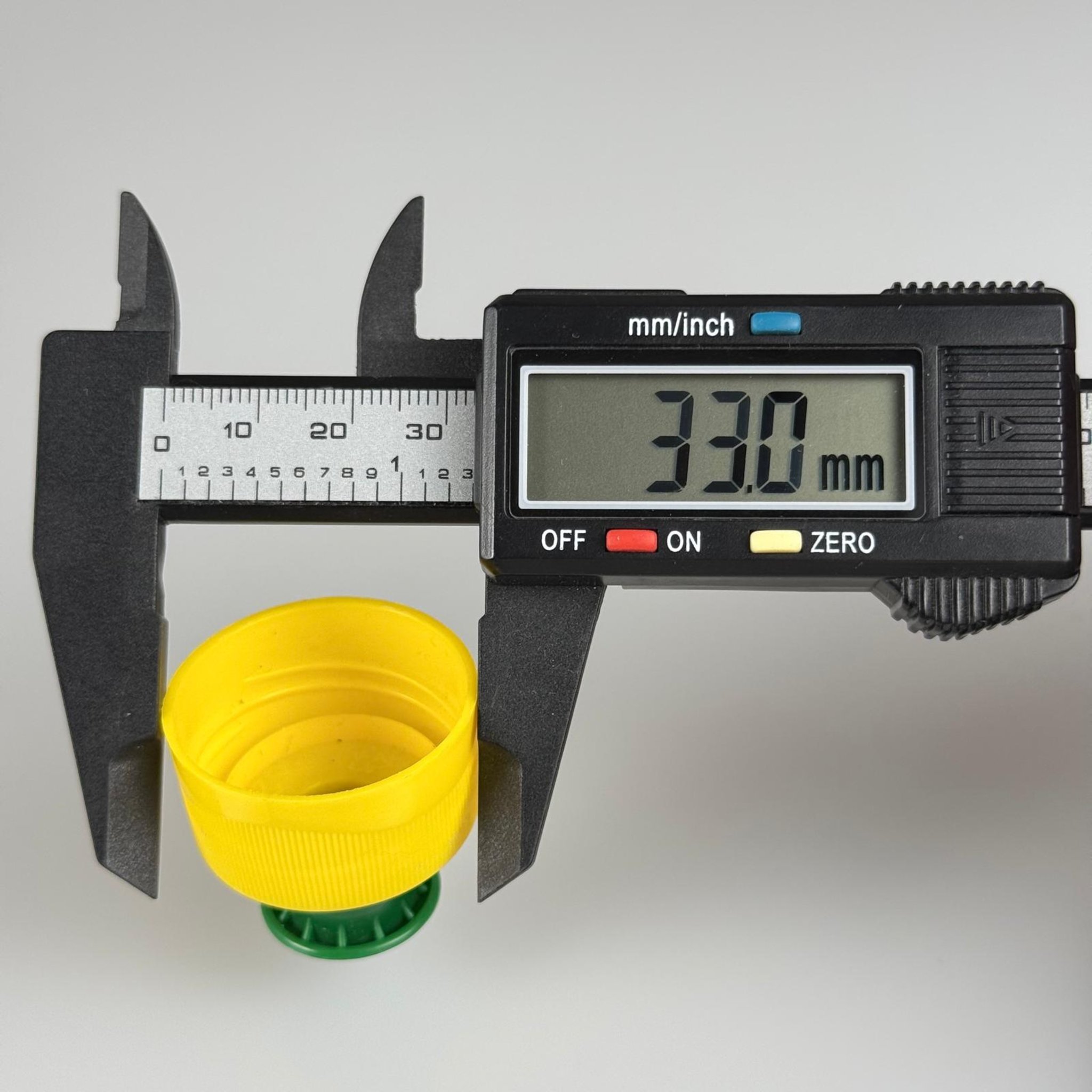 !! DİKKAT !! ÖZEL ÖLÇÜ - (STANDART AĞIZ ŞİŞELERE UYMAZ) 30 MM PUSH PULL KAPAK ÜSTÜ YEŞİL ALTI SARI (DETERJAN KAPAK)