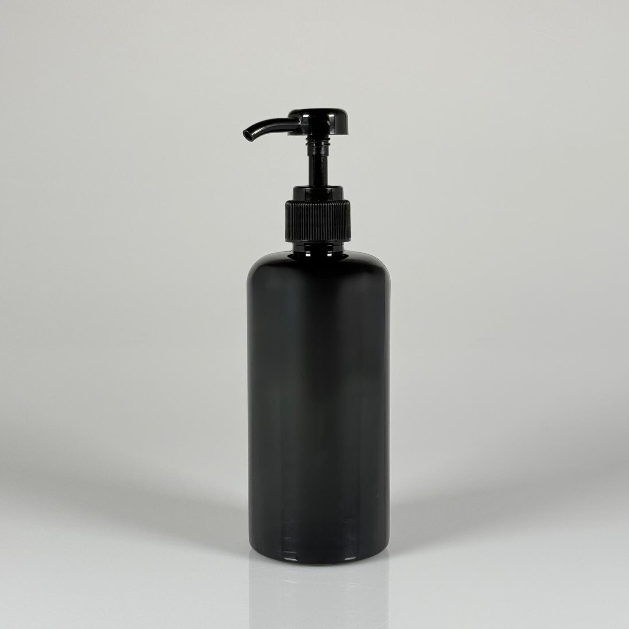 500 CC PET SİYAH SİLİNDİR MODEL ŞİŞE - SİYAH DOZAJ POMPALI (HER BASMADA 4 CC SIVI ATAR)  - 0,5 LT POMPALI ŞİŞE - ŞURUP, ŞAMPUAN, KREM GİBİ YOĞUN KIVAMLI SIVILARDA KULLANILIR
