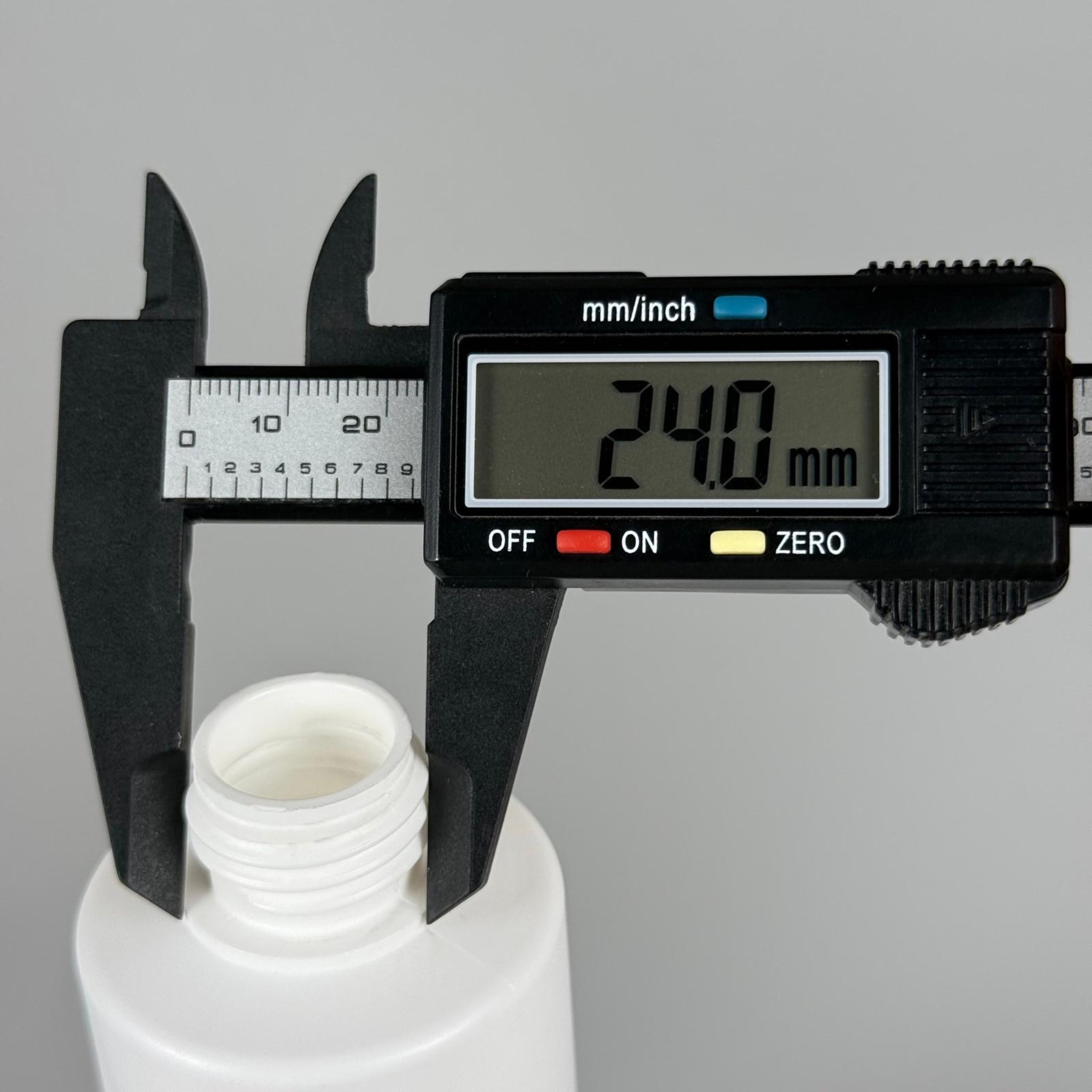 200 CC (SİLME 250 CC) BEYAZ POLİETİLEN 24 MM