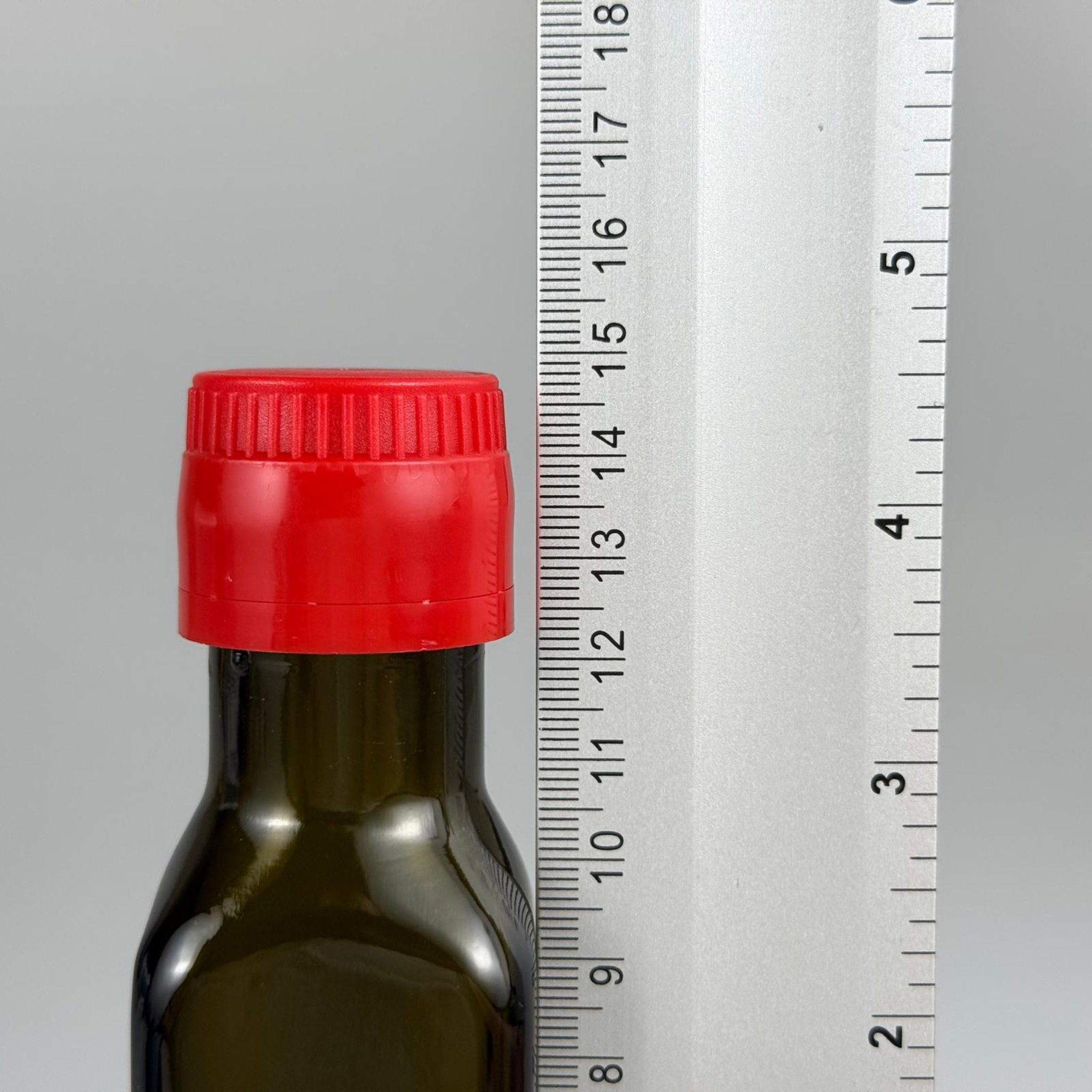 100 CC MARASKA CAM ŞİŞE KOYU YEŞİL (31 MM AĞIZ) - AKITICILI KIRMIZI KİLİTLİ KAPAKLI - 100 ML KÖŞELİ KARE MARASCA YAĞ VE SOS ŞİŞELERİ