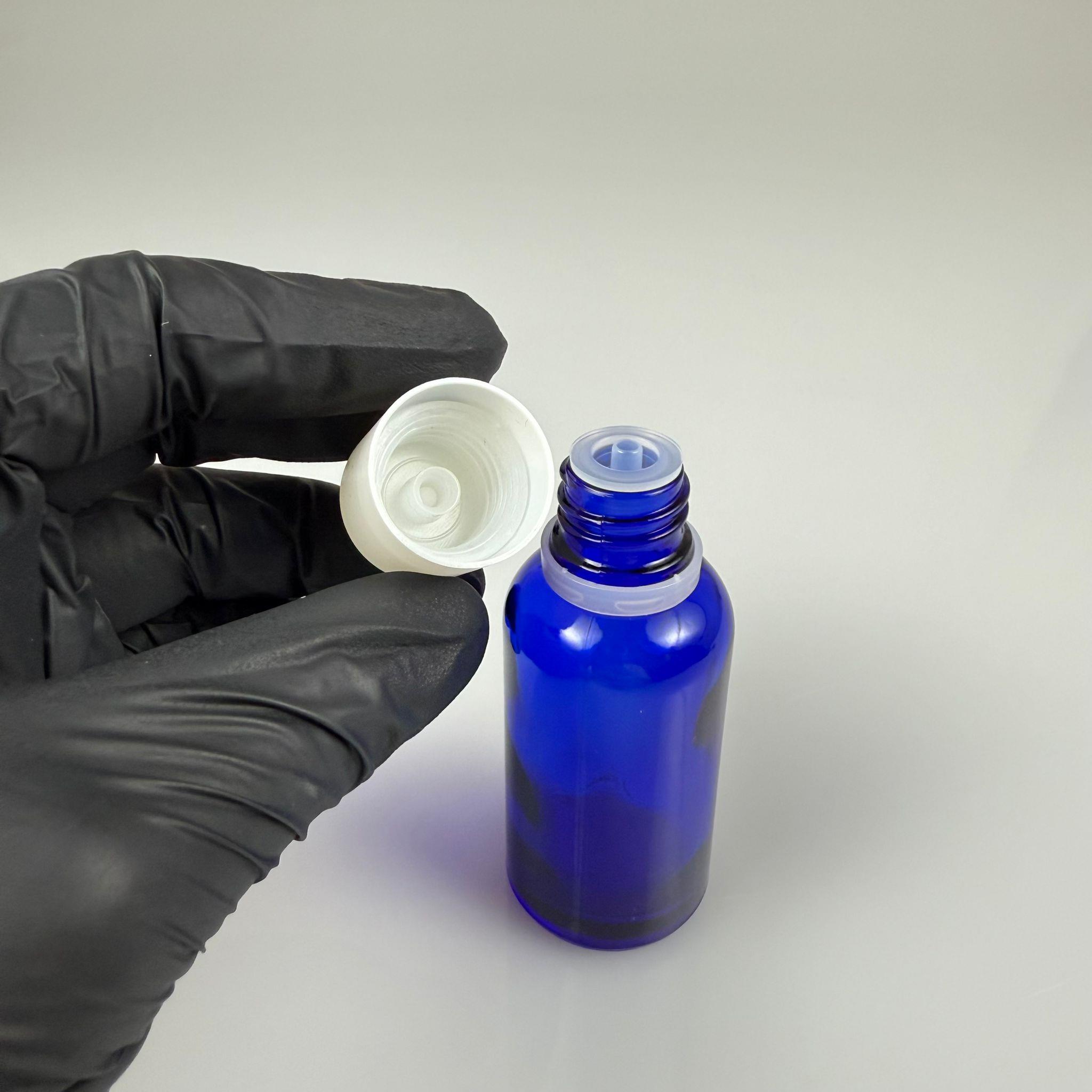30 CC MAVİ CAM ŞİŞE + İÇTEN DAMLALIKLI ÇOCUK KİLİTLİ BEYAZ KAPAK - MAVİ 30 ML KİLİT KAPAKLI DAMLATMALI ŞİŞE