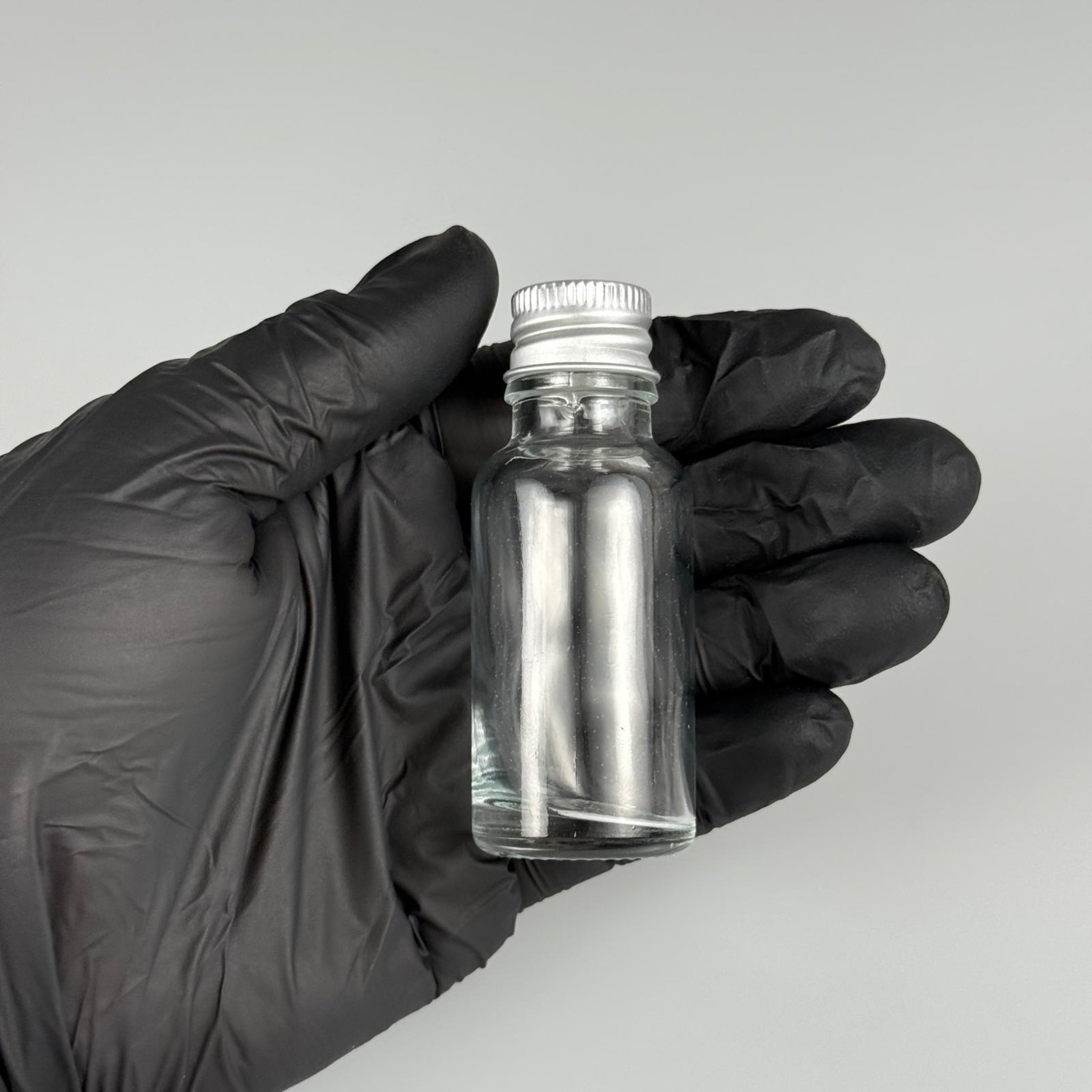 20 CC ŞEFFAF CAM ŞİŞE + KÖPÜK CONTALI GÜMÜŞ ALÜMİNYUM METAL KAPAKLI TAKIM - 20 ML ŞEFFAF CAM ŞİŞE