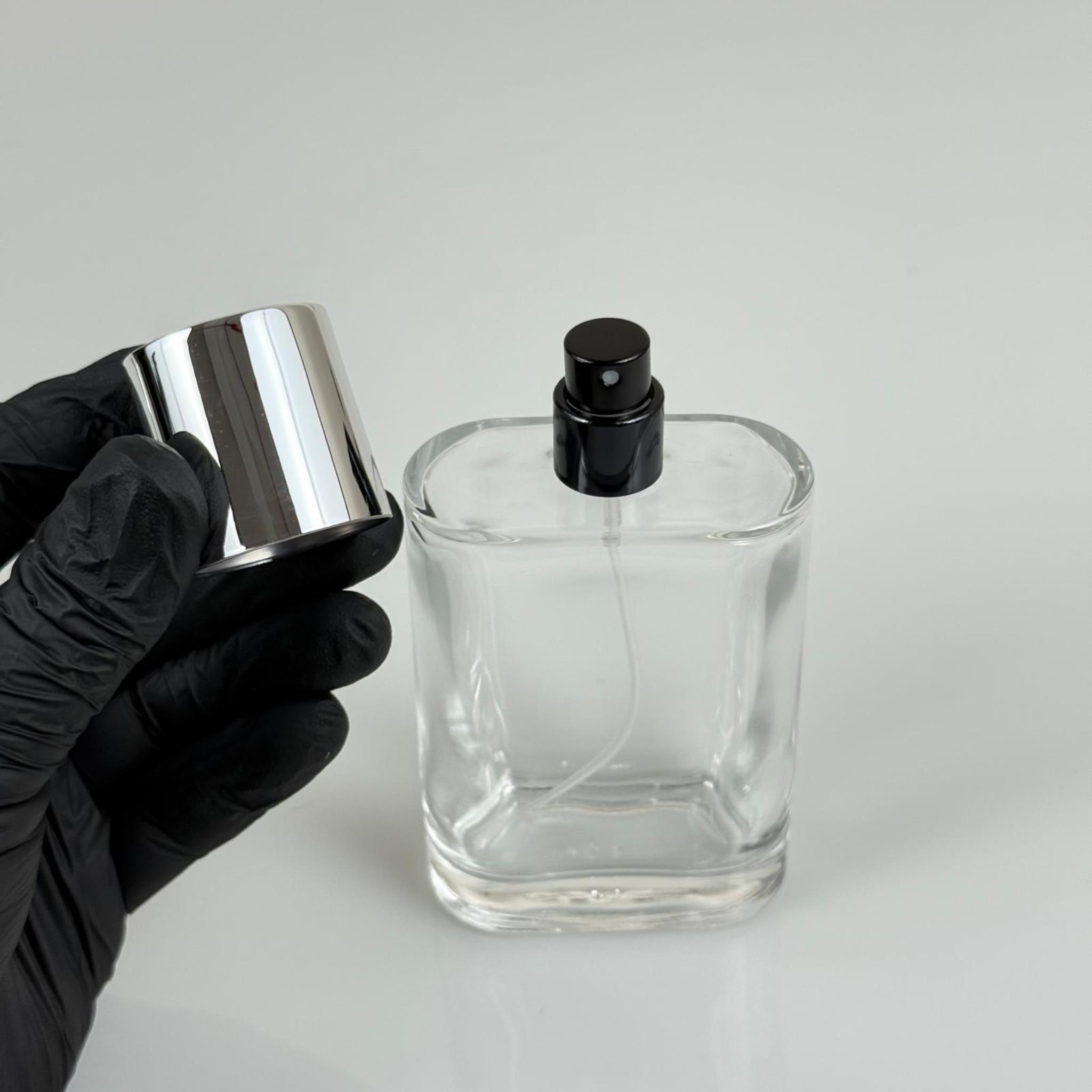 100 ML YASSI MODEL CEO PARFÜM ŞİŞESİ + SİYAH METAL SPREYLİ + GÜMÜŞ GENİŞ KAPAKLI (AĞIZ 15 MM GEÇME KOLAY KAPAMA)