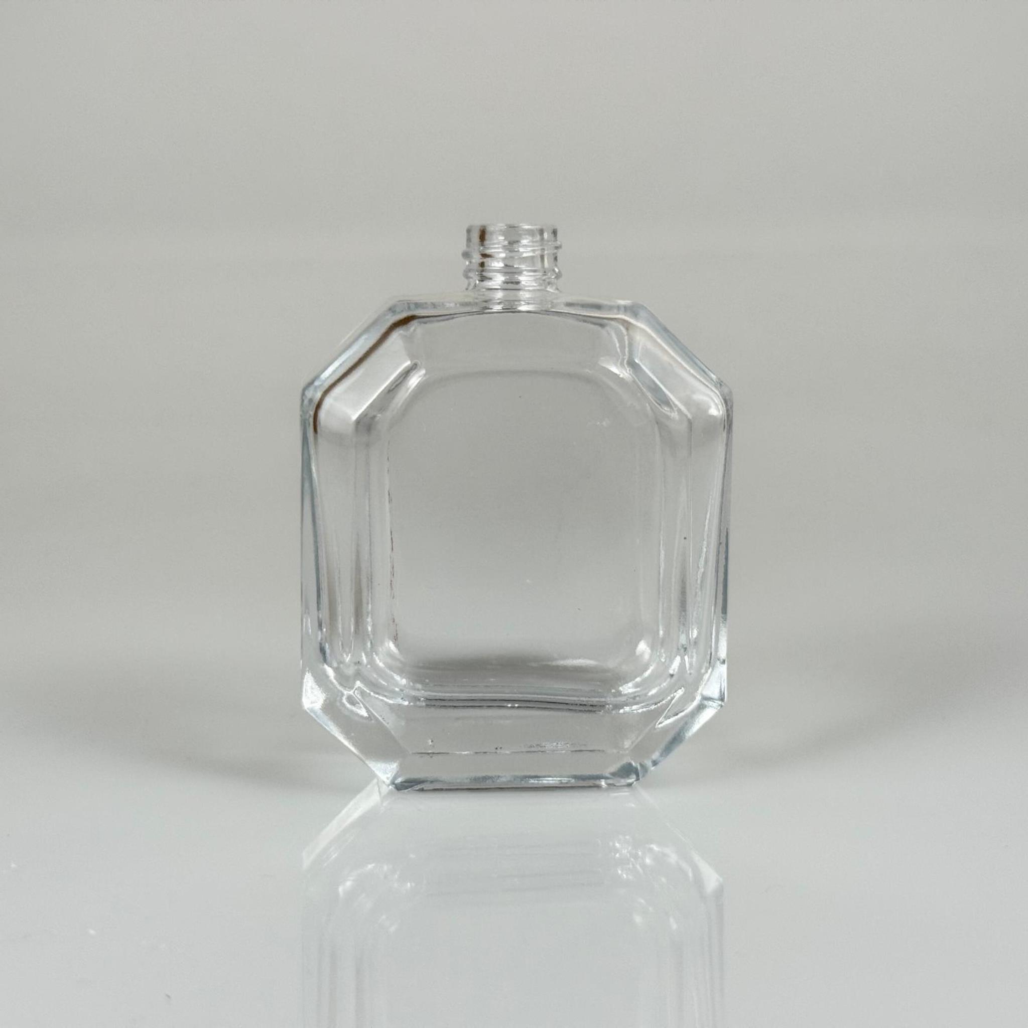 50 ML KAZABLANKA MODEL KÖŞELİ PARFÜM ŞİŞESİ - KAPAKSIZ (AĞIZ 13 MM VİDALI) TEKRAR DOLDURULABİLİR