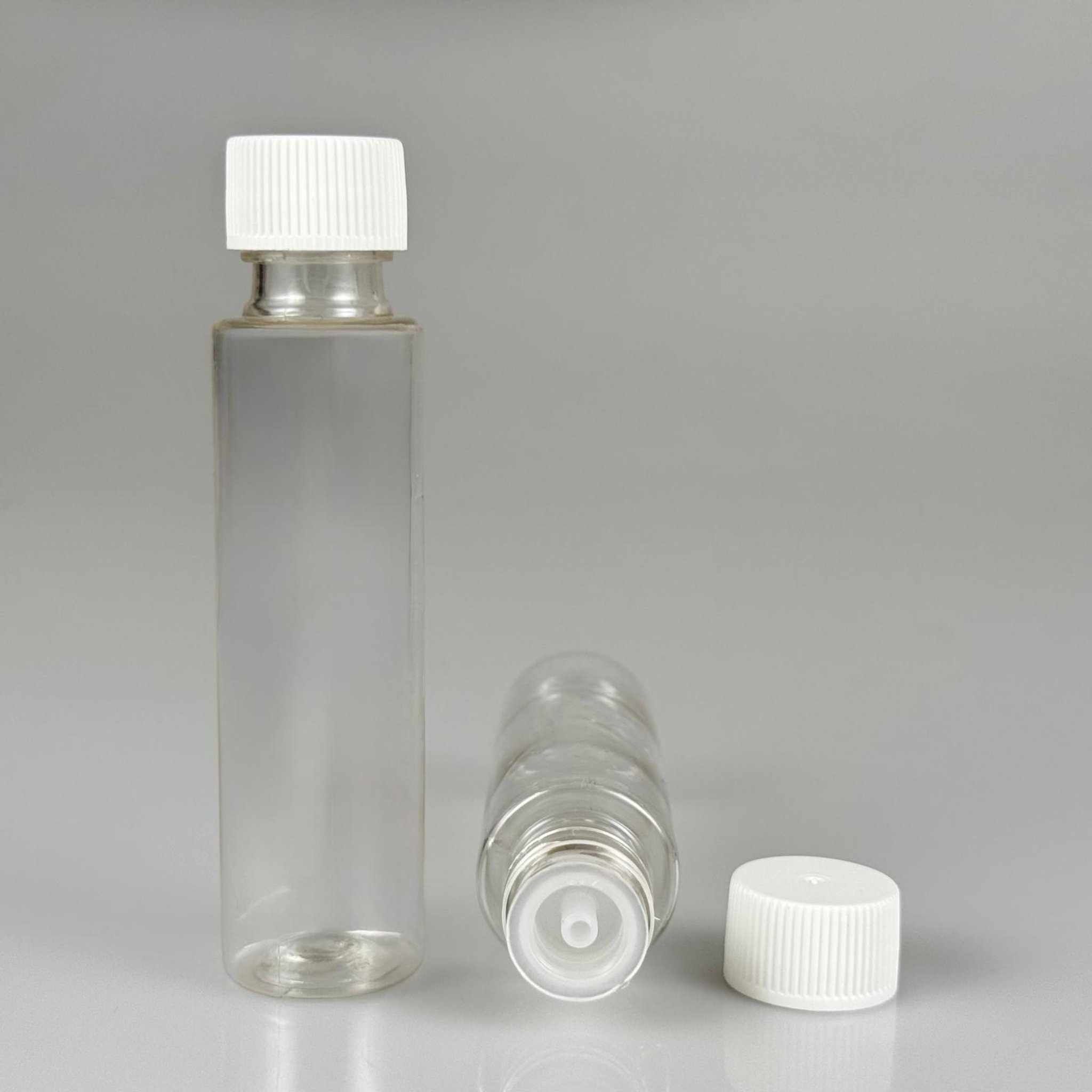 35 CC İÇTEN DAMLALIKLI PLASTİK ŞİŞE -  35 ML ŞEFFAF PET ŞİŞE + CONTALI BEYAZ KAPAK + KOLONYA TIPALI (DELEREK KULLANILIR) TAKIM