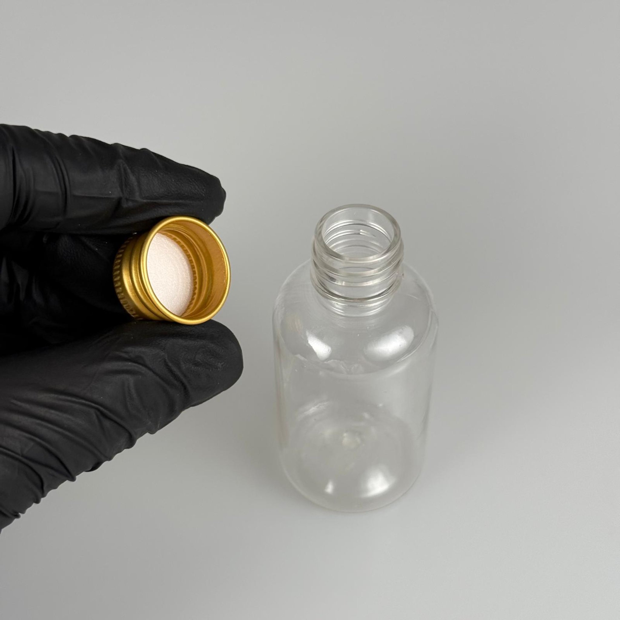 40 CC ŞEFFAF SİLİNDİR TOMBUL PET ŞİŞE + KÖPÜK CONTALI GOLD ALÜMİNYUM METAL KAPAKLI TAKIM - 40 ML PLASTİK ŞİŞE