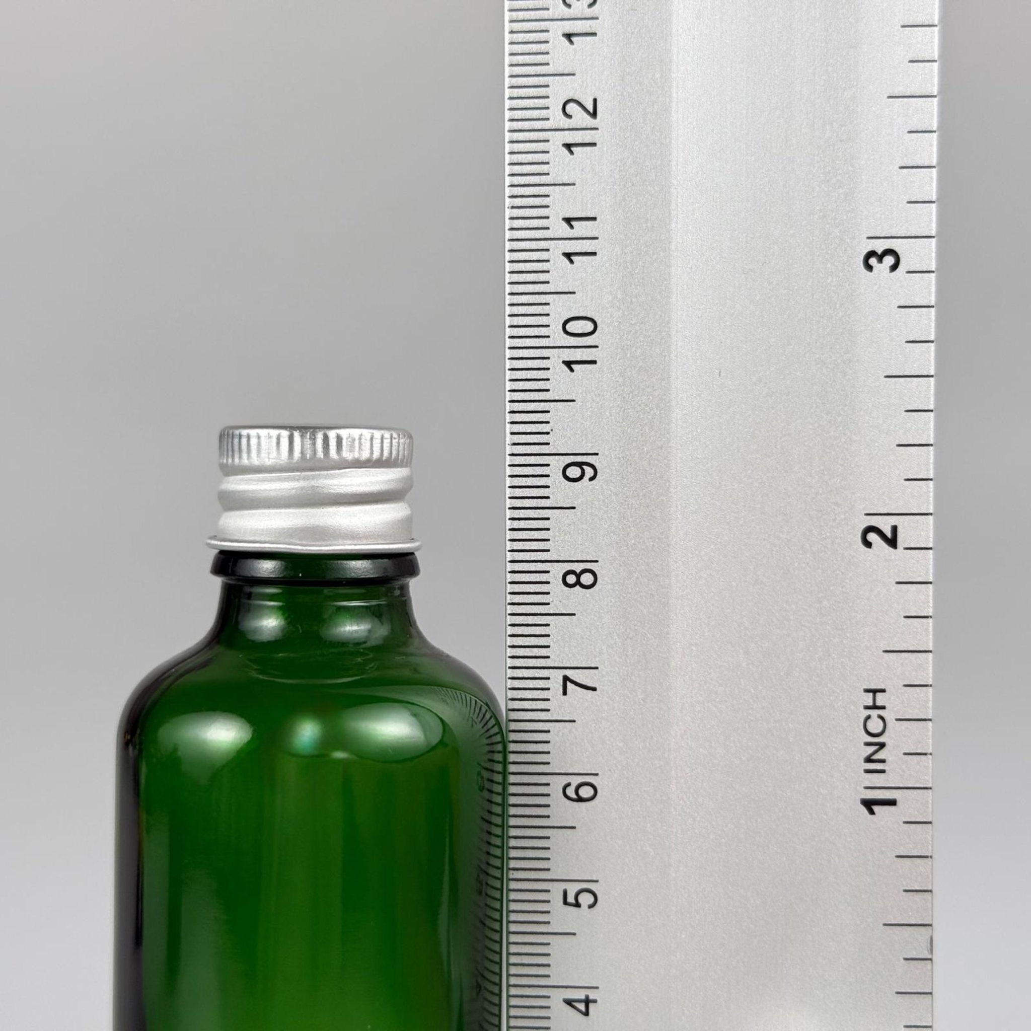 50 CC YEŞİL CAM ŞİŞE + KÖPÜK CONTALI GÜMÜŞ ALÜMİNYUM METAL KAPAKLI TAKIM - 50 ML YEŞİL CAM ŞİŞE