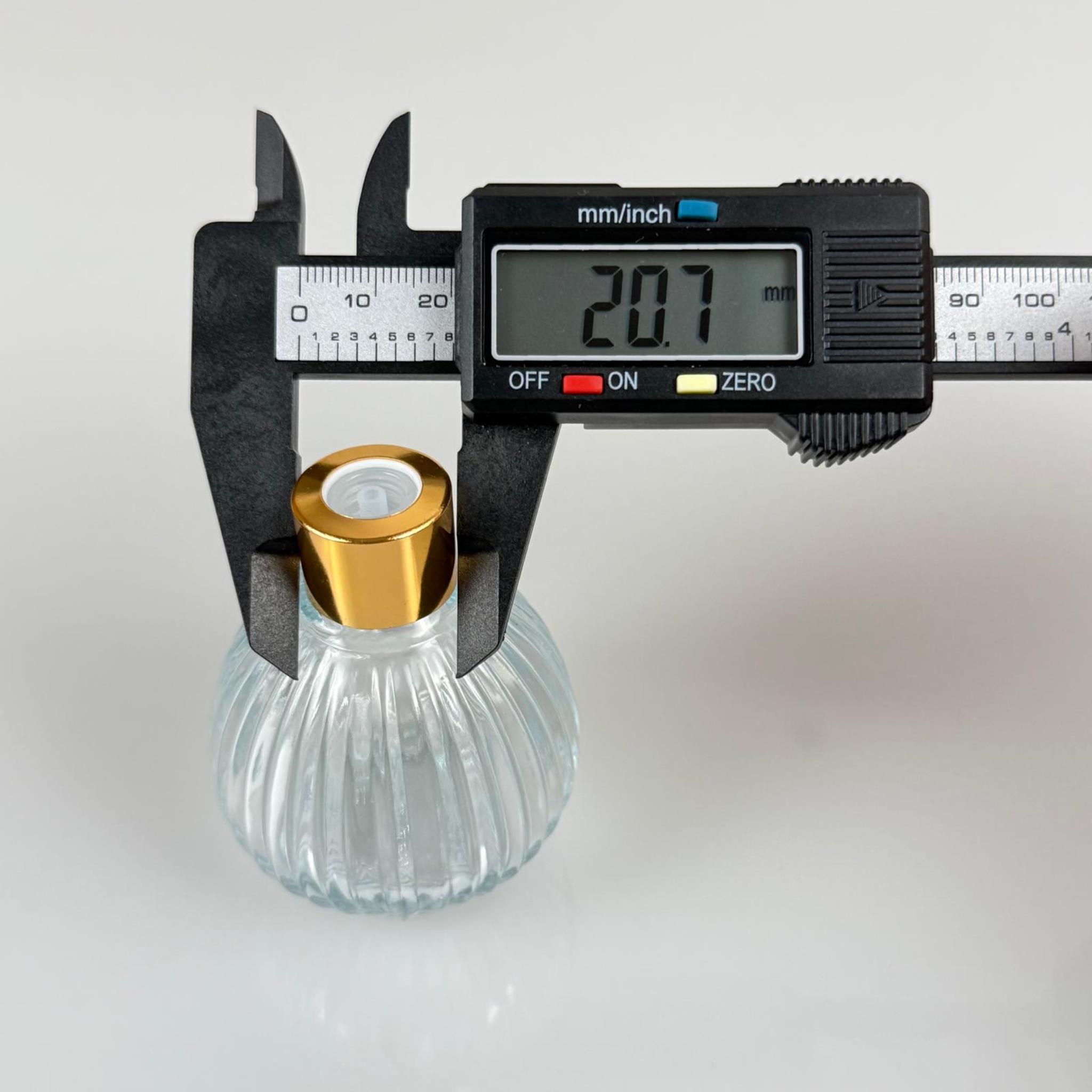 ÇİZGİLİ TOP MODEL CAM KOLONYA ŞİŞESİ + METAL GOLD KAPAK + TIPA - 50 ML - HEDİYELİK KOLONYA ŞİŞELERİ