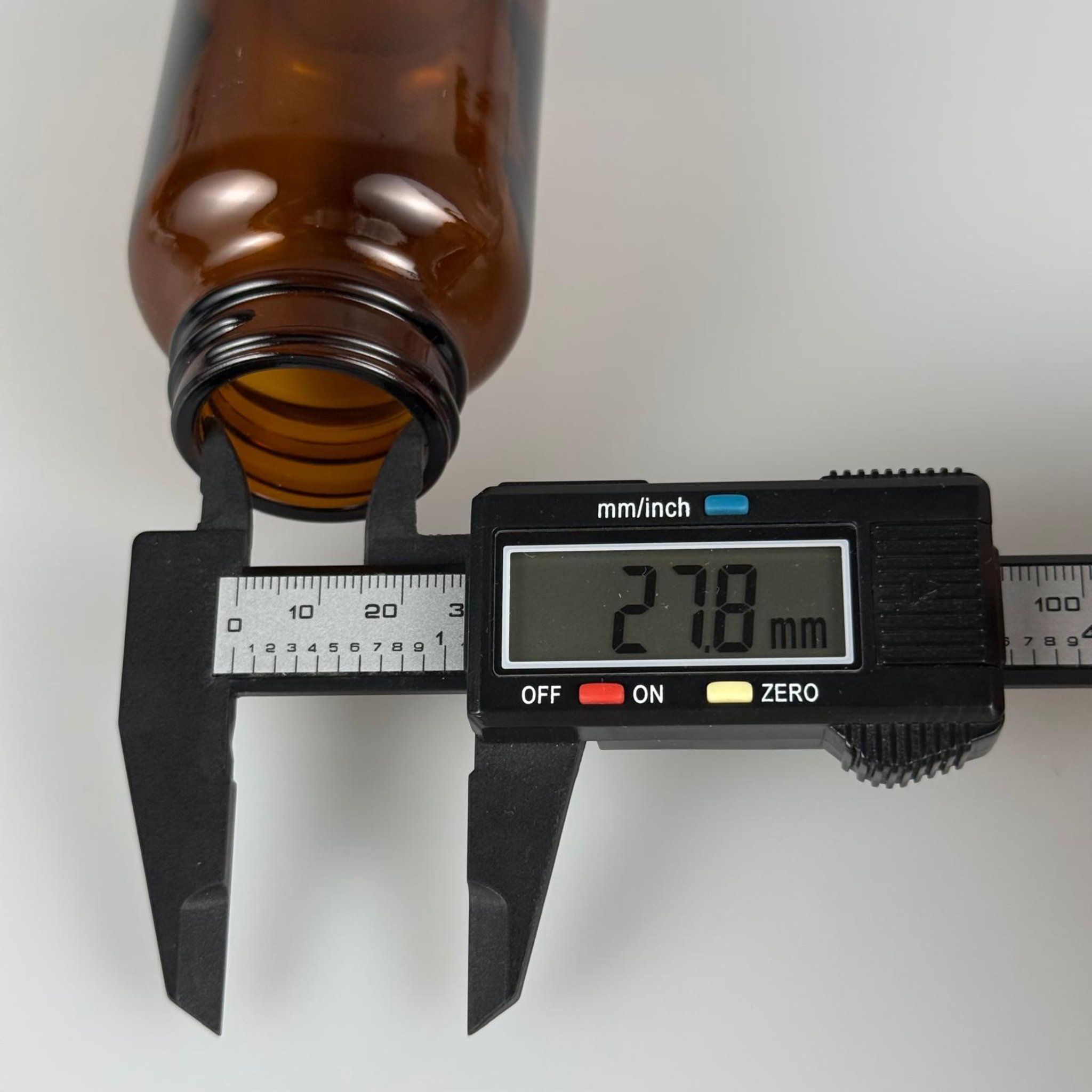 120 CC AMBER CAM TABLET ŞİŞESİ - 38 AĞIZ KAPAKSIZ - 120 ML (SİLME 133 ML) KAPSÜL KUTUSU - İLAÇ ŞİŞESİ - MEDİKAL HAP ŞİŞESİ - FARMASÖTİK KAVANOZ - ŞİŞECAM ÜRÜN KODU: 763713