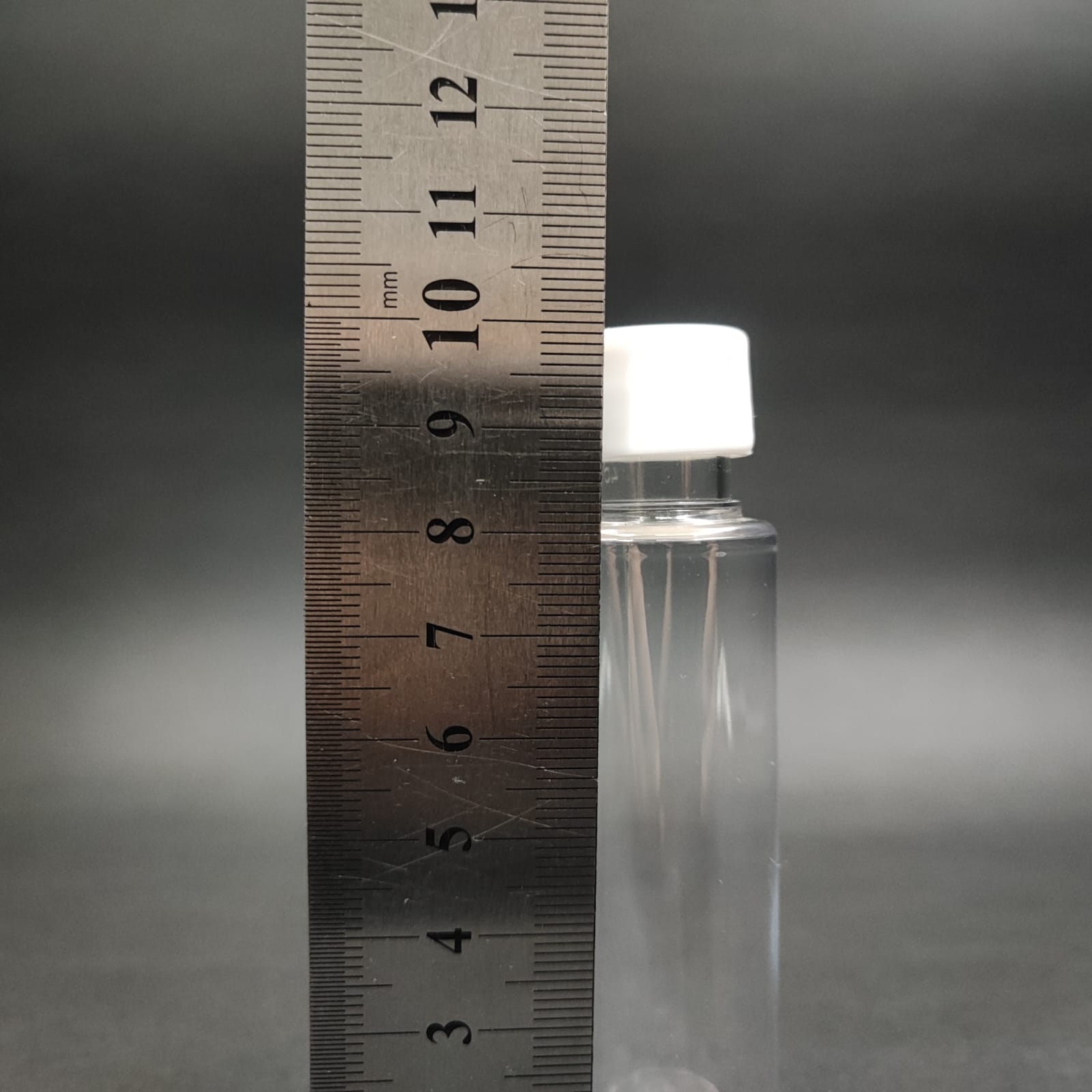 35 CC ŞEFFAF PLASTİK UZUN ŞİŞE + KENDİNDEN CONTALI SIZDIRMAZ BEYAZ KAPAK - 35 ML KAPAKLI PET ŞİŞE