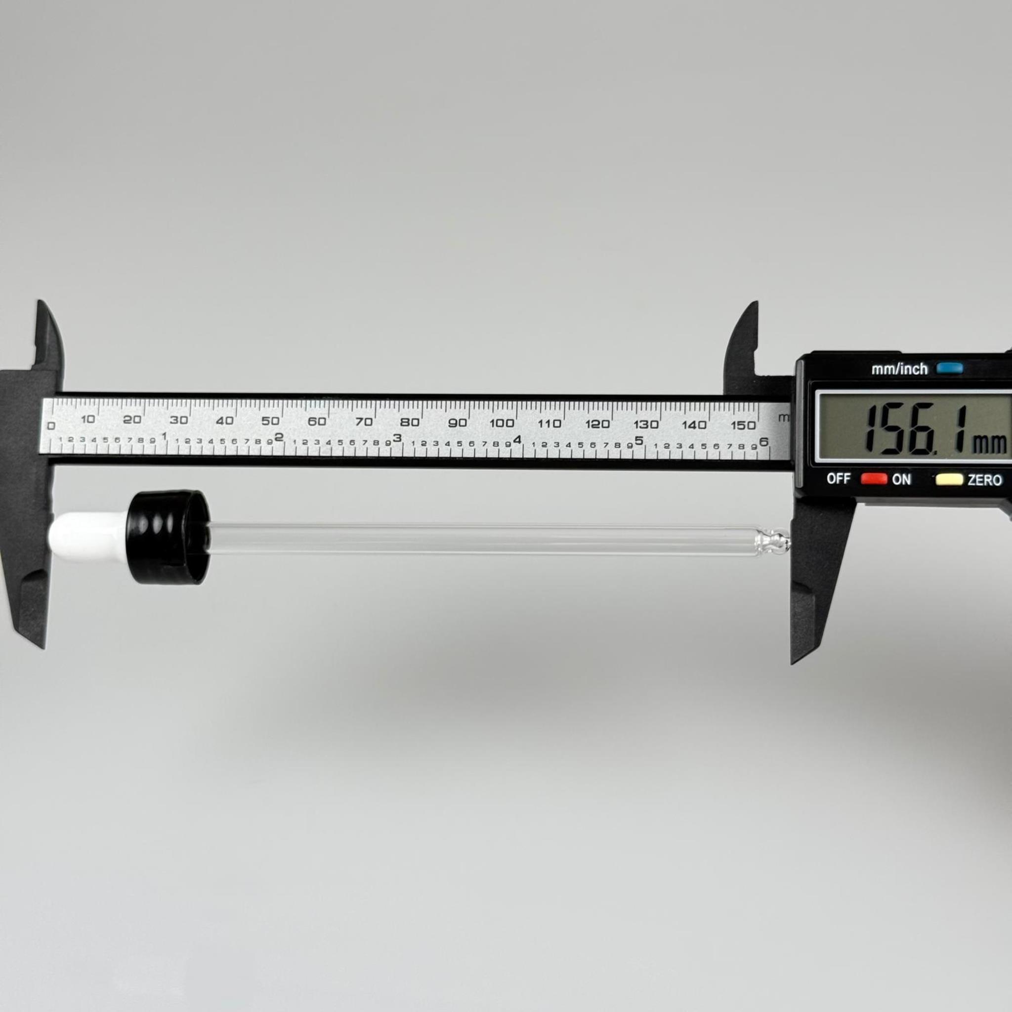 18 MM CAM DAMLALIKLI TAKIM - BEYAZ EMZİK + DELİKLİ PLASTİK DÜZ SİYAH KAPAK + 140 MM CAM PİPET