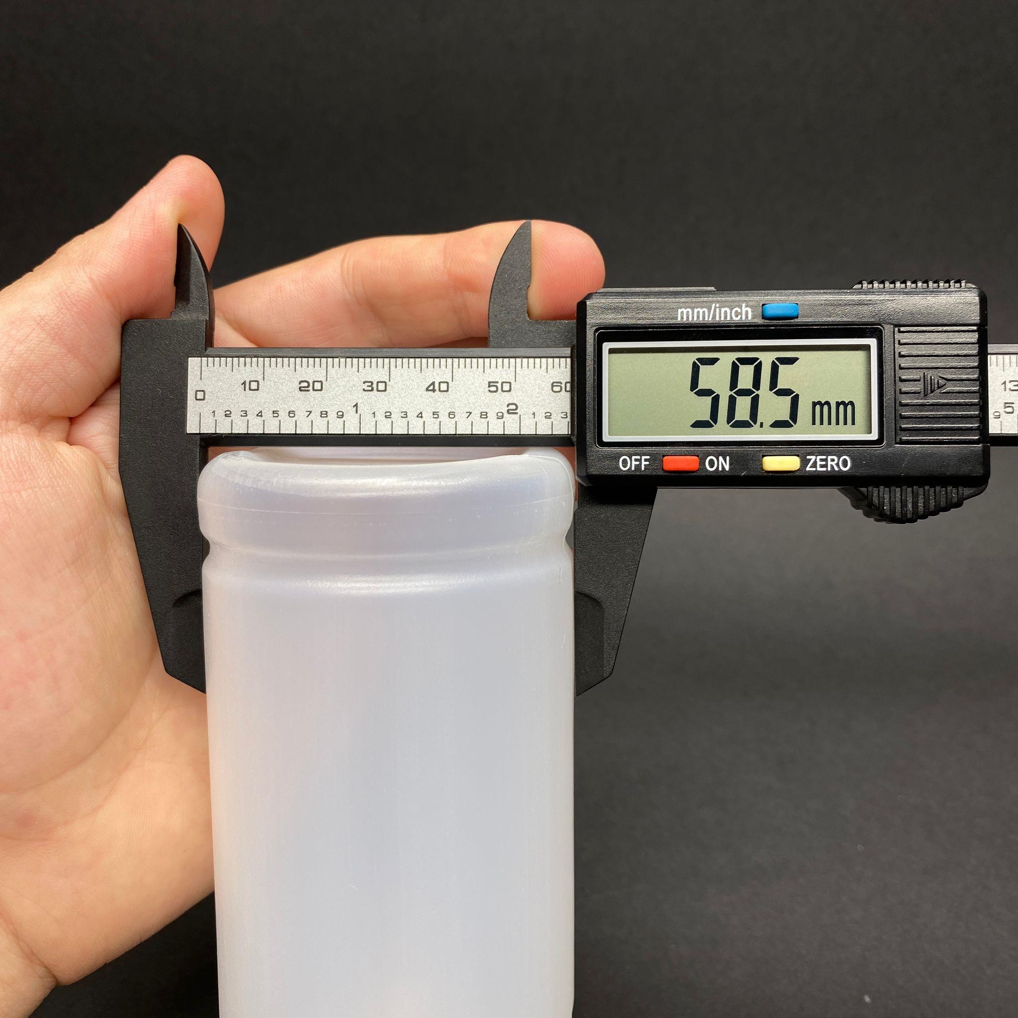 250 CC POLİETİLEN YARI SAYDAM MODEL ŞİŞE - SİYAH DOZAJ POMPALI (HER BASMADA 4 CC SIVI ATAR) - 250 ML POMPALI ŞİŞE - ŞURUP, ŞAMPUAN, KREM GİBİ YOĞUN KIVAMLI SIVILARDA KULLANILIR