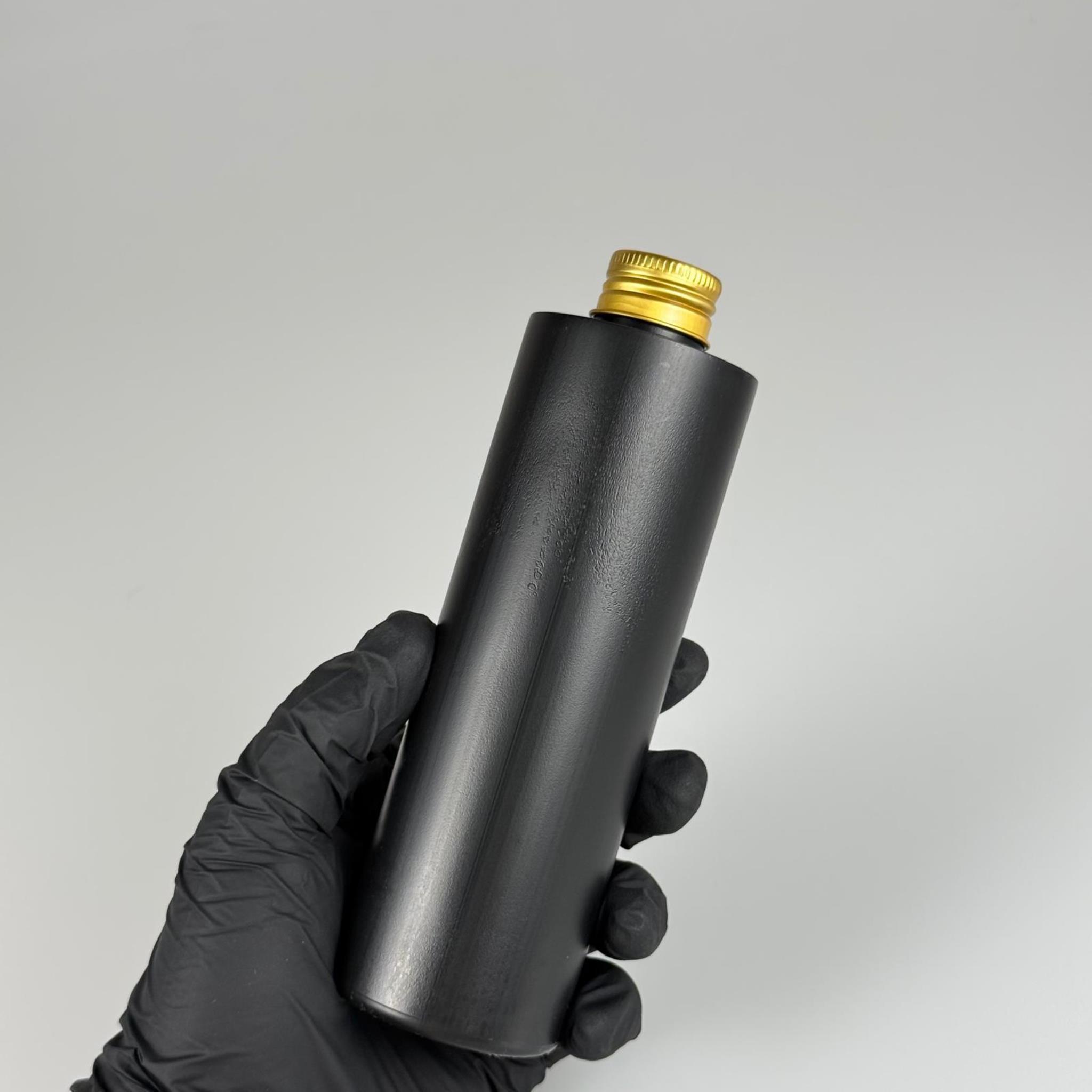 250 CC SİYAH SİLİNDİR MODEL MAT SERT POLİETİLEN ASETON ŞİŞESİ (24 AĞIZ) + KÖPÜK CONTALI GOLD METAL ALÜMİNYUM KAPAK TAKIM - 250 ML KAPAKLI POLİETİLEN ŞİŞELER