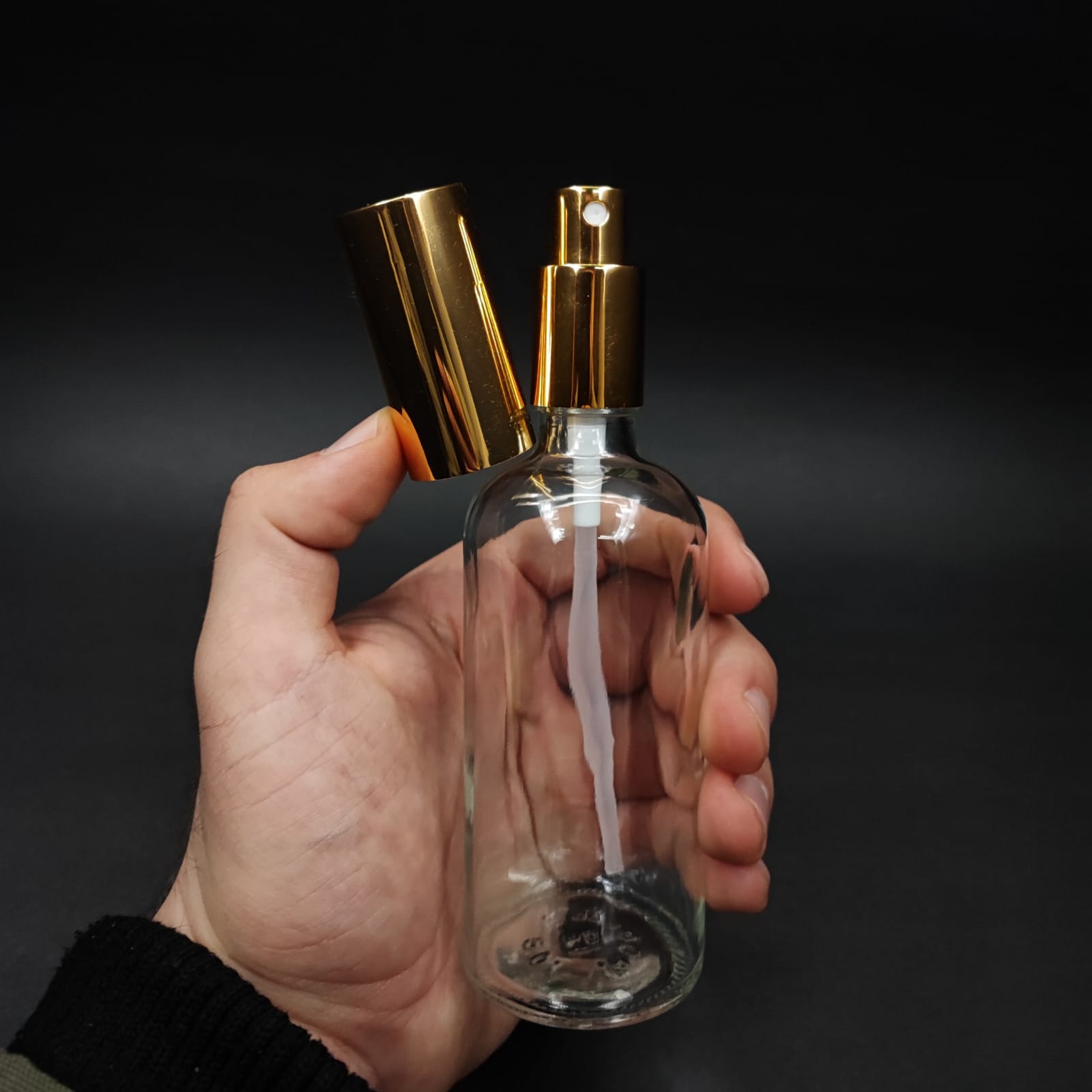 100 ML LÜKS VİDALI VALF ÇEVİRME PARFÜM ŞİŞELERİ - 100 CC ŞEFFAF CAM ŞİŞE - GOLD METAL SPREYLİ KAPAKLI SET