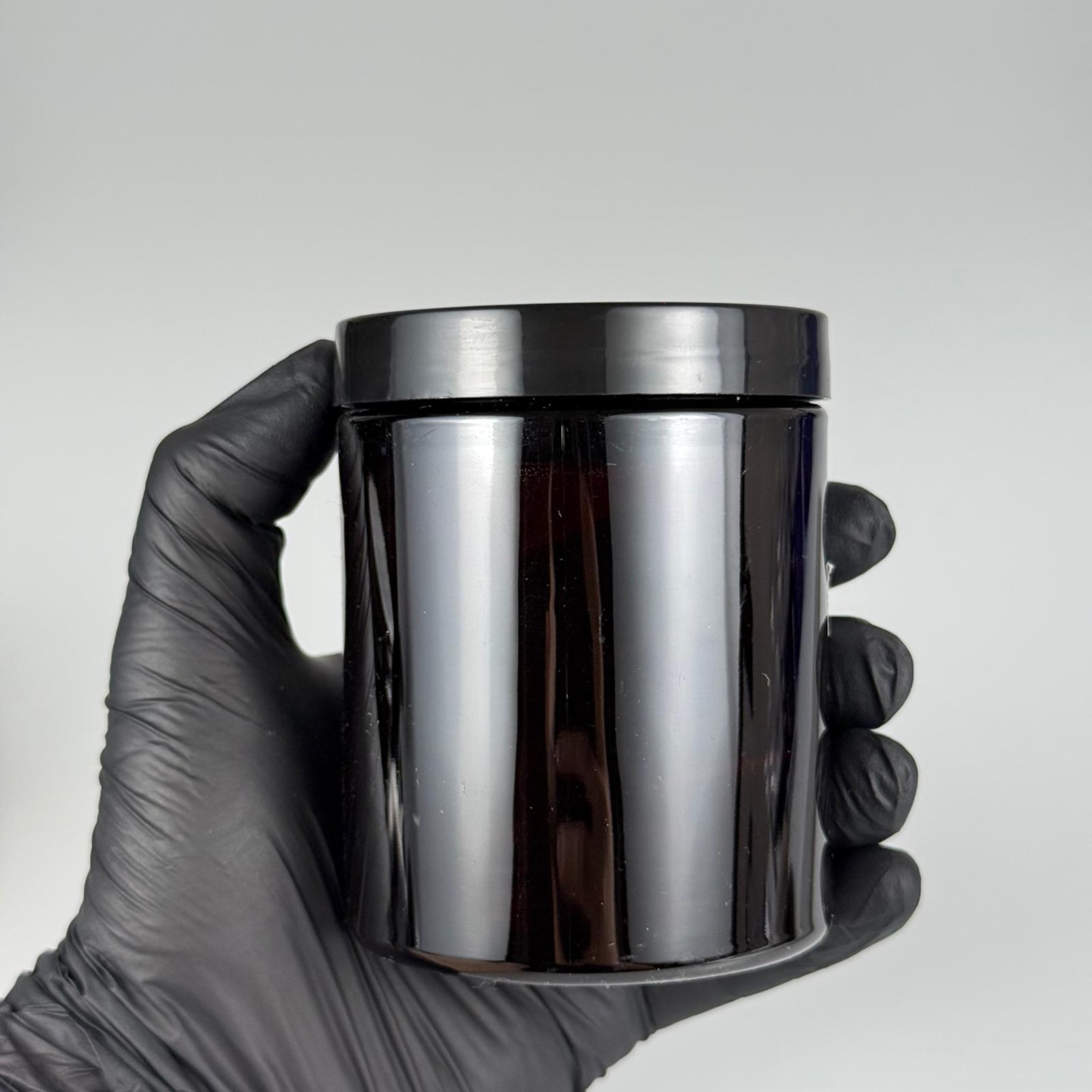 300 CC AMBER SERT PLASTİK KAVANOZ + SİYAH PLASTİK KAPAKLI + KENDİNDEN YAPIŞKANLI KÖPÜK CONTALI TAKIM - 300 ML PLASTİK KREM KAVANOZU