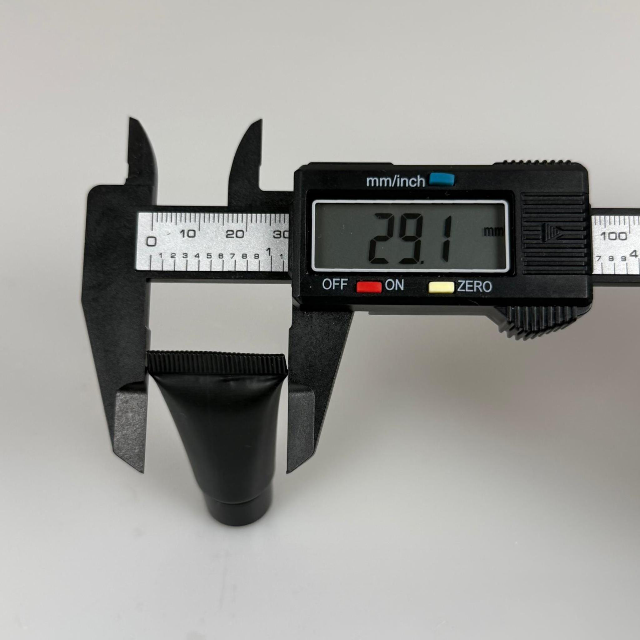 KOZMETİK İÇİN SİYAH BOŞ KREM TÜPÜ KAPAKLI - 5 ML - MERHEM TÜPÜ - PLASTİK MANÜEL DOLDURULABİLİR BOŞ TÜP - LİPGLOSS TÜP - DUDAK PARLATICISI TÜPÜ - BAL DOLUMU İÇİN PLASTİK TÜP