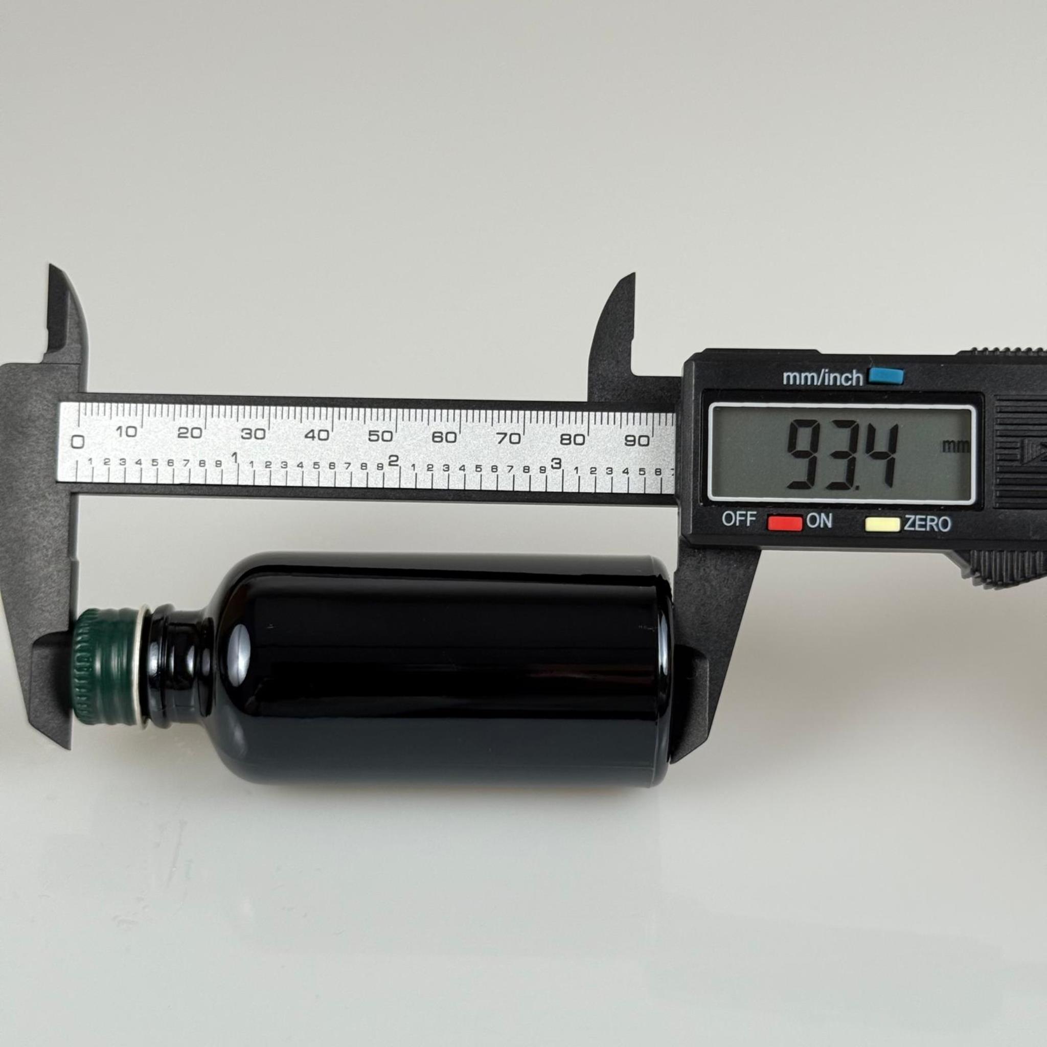 50 CC SİYAH CAM ŞİŞE - YEŞİL VİDALI METAL KAPAKLI - 50 ML SİYAH STANDART CAM ŞİŞE