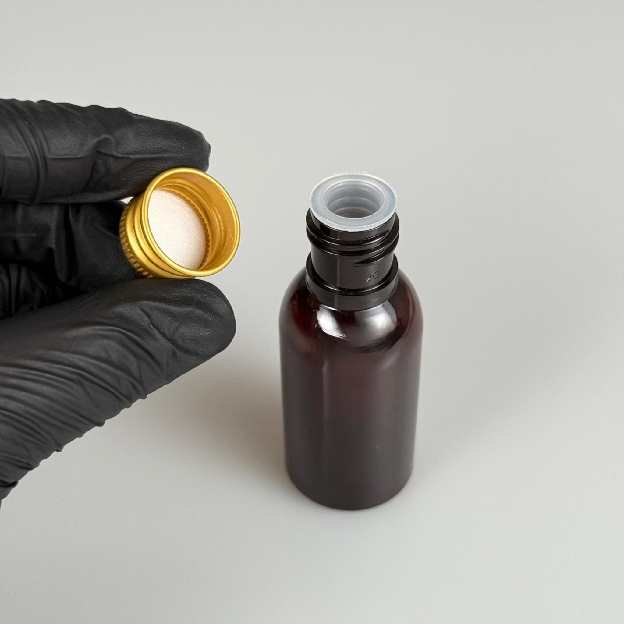 35 CC AMBER PET ŞİŞE - KÖPÜK CONTALI GOLD ALÜMİNYUM METAL KAPAKLI + KÖR TIPALI TAKIM - 35 ML KAHVERENGİ PET ŞİŞE