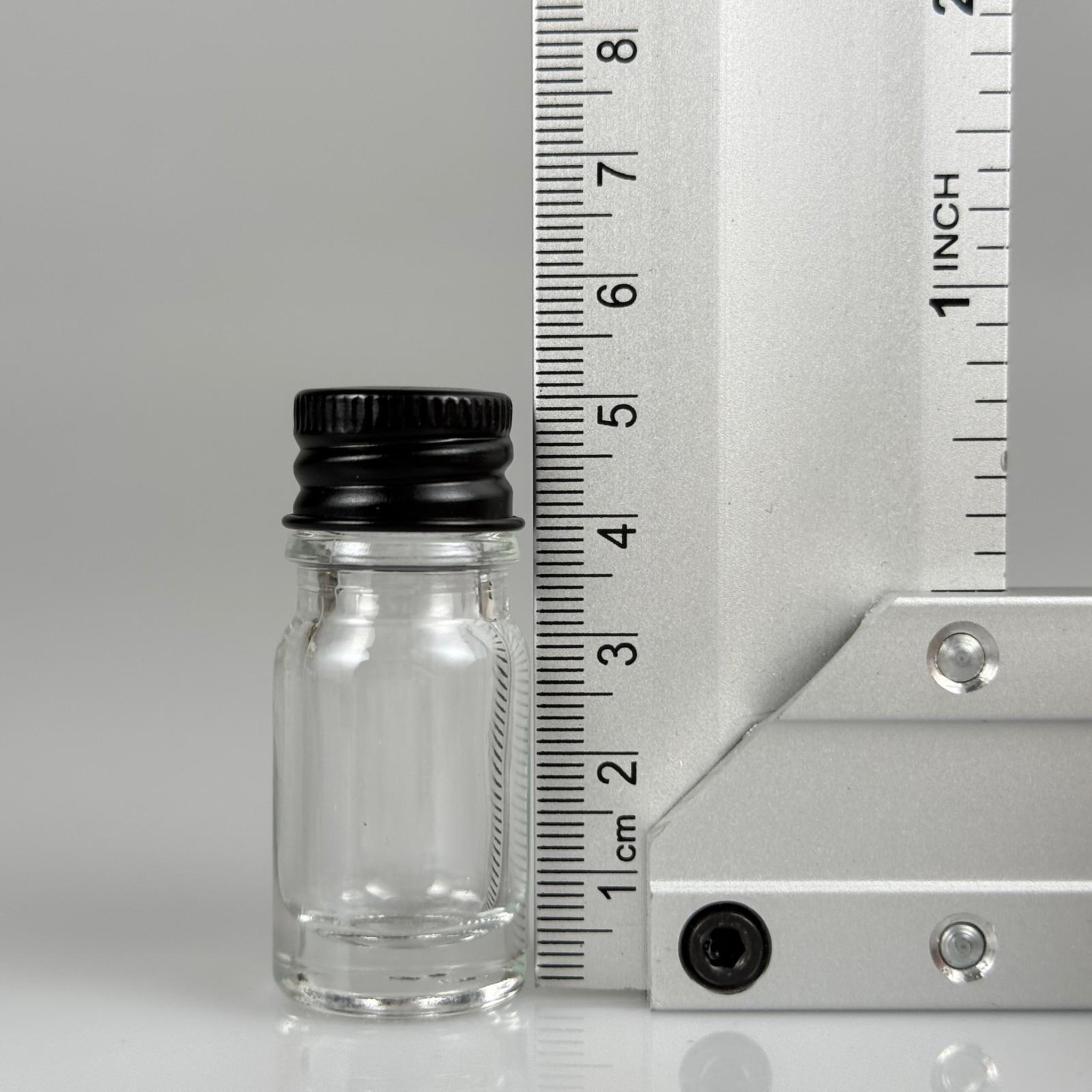 5 CC ŞEFFAF CAM ŞİŞE + KÖPÜK CONTALI SİYAH ALÜMİNYUM METAL KAPAKLI TAKIM - 5 ML ŞEFFAF CAM ŞİŞE