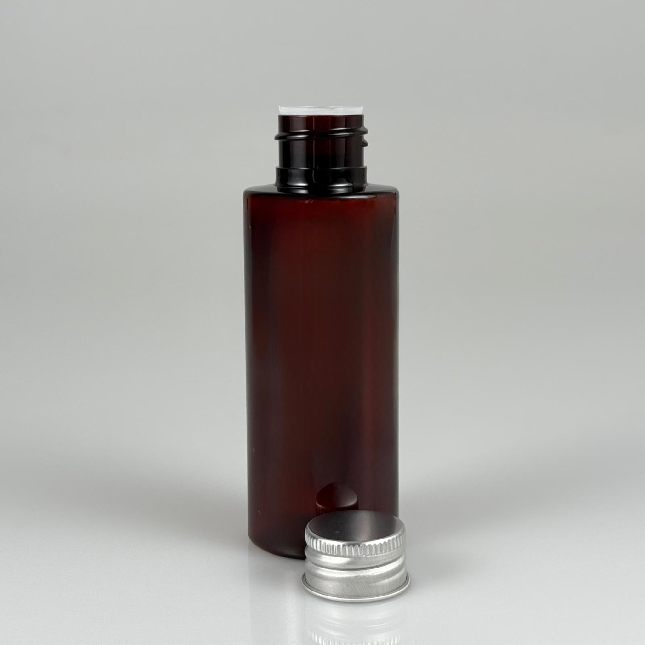 100 CC AMBER SİLİNDİR KESKİN KÜT MODEL SERT PET ŞİŞE (17 GR - 24 AĞIZ ) + KÖPÜK CONTALI GÜMÜŞ METAL ALÜMİNUM KAPAKLI + KOLONYA TIPALI TAKIM - 100 ML KAPAKLI AMBER PLASTİK ŞİŞELER