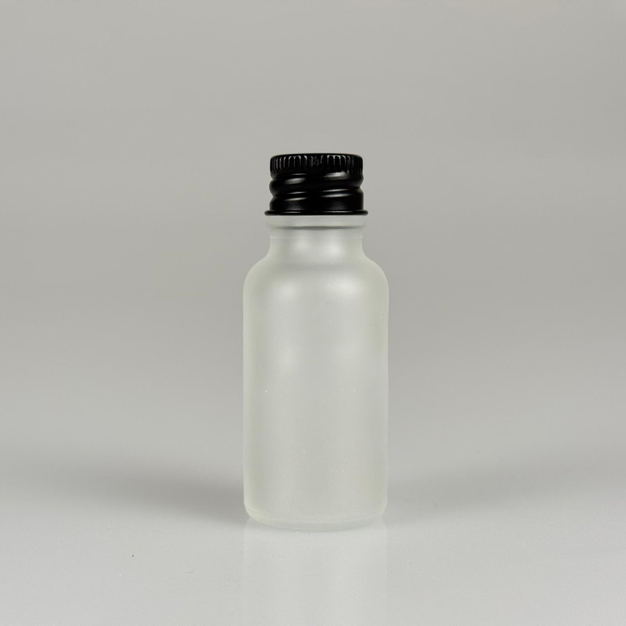 20 CC BUZLU CAM ŞİŞE + KÖPÜK CONTALI SİYAH ALÜMİNYUM METAL KAPAKLI TAKIM - 20 ML BUZLU CAM ŞİŞE