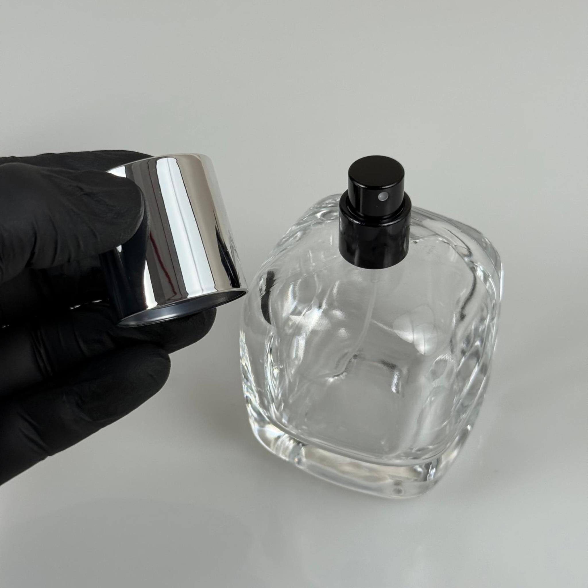 100 ML SİLİNDİR MODEL CORE PARFÜM ŞİŞESİ + SİYAH METAL SPREYLİ + GÜMÜŞ GENİŞ KAPAKLI (AĞIZ 15 MM GEÇME KOLAY KAPAMA)