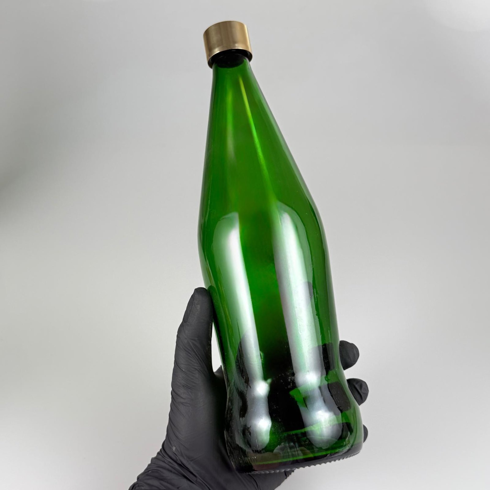 750 CC YEŞİL CAM ŞİŞE + ALÜMİNYUM KAPLAMALI GOLD KAPAKLI + KÖR TIPALI TAKIM - 750 ML YEŞİL ŞİŞE