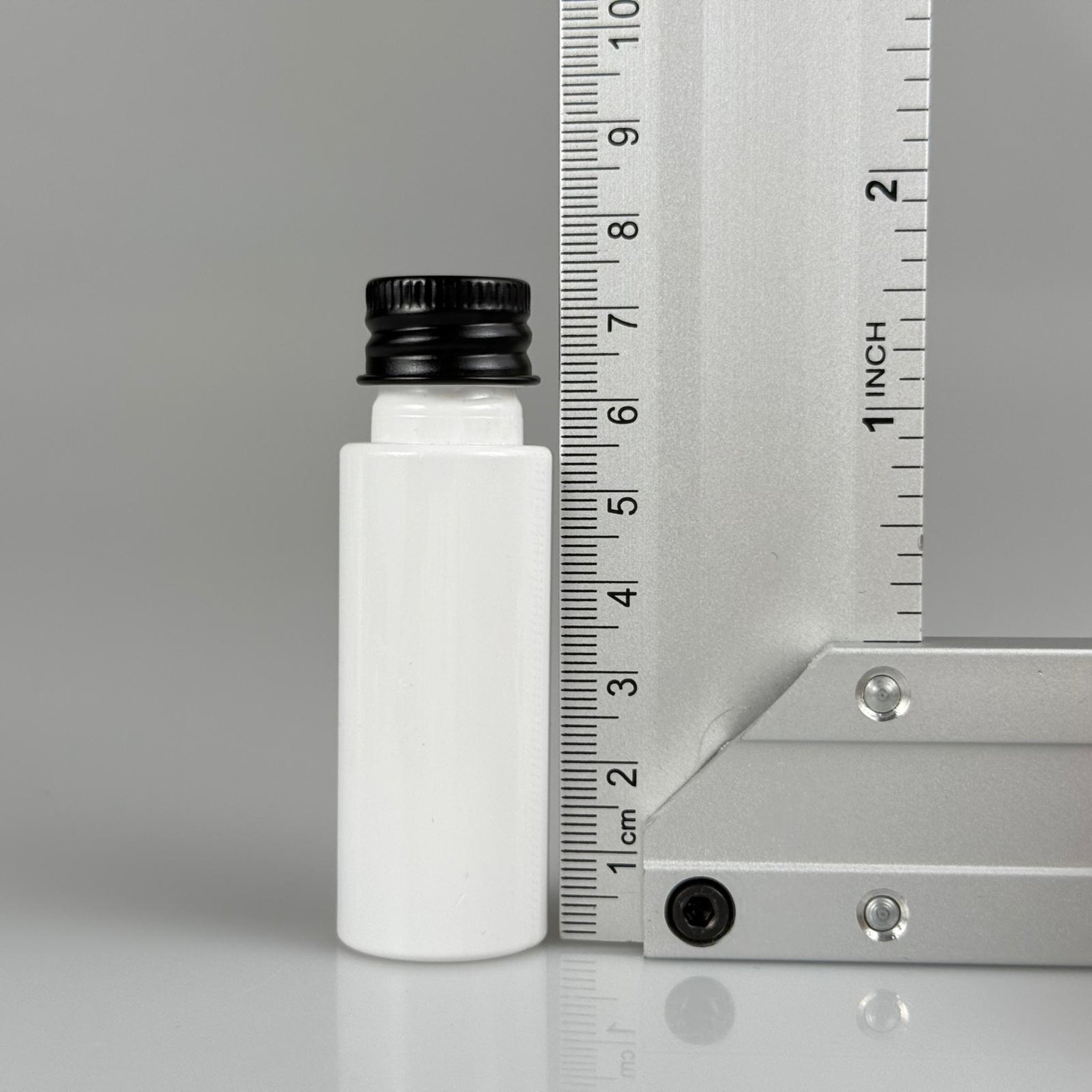 20 CC BEYAZ PET ŞİŞE + KÖPÜK CONTALI SİYAH ALÜMİNYUM METAL KAPAKLI TAKIM - 20 ML PLASTİK ŞİŞE