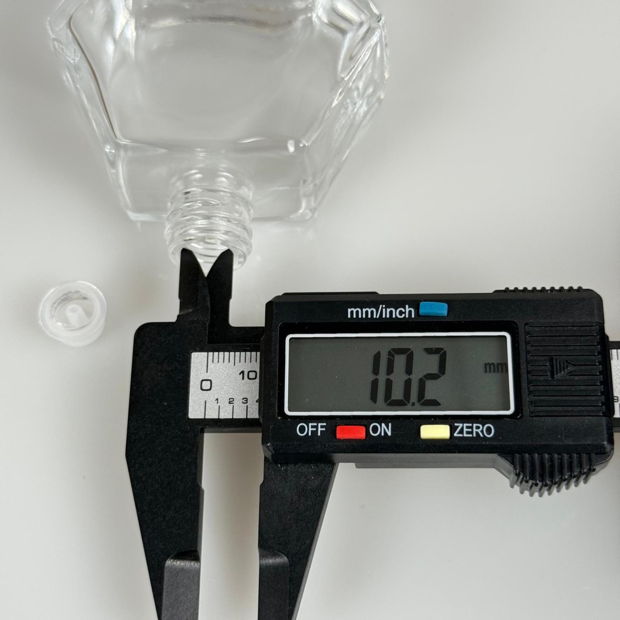 50 CC ALTIGEN CAM ŞİŞE + GOLD METAL KAPAK + KOLONYA TIPASI - 50 ML HEDİYELİK CAM KOLONYA ŞİŞESİ - DÜĞÜN, NİŞAN, SÖZ, KINA, CENAZE, PROMOSYON İÇİN HEDİYELİK KOLONYA ŞİŞELERİ