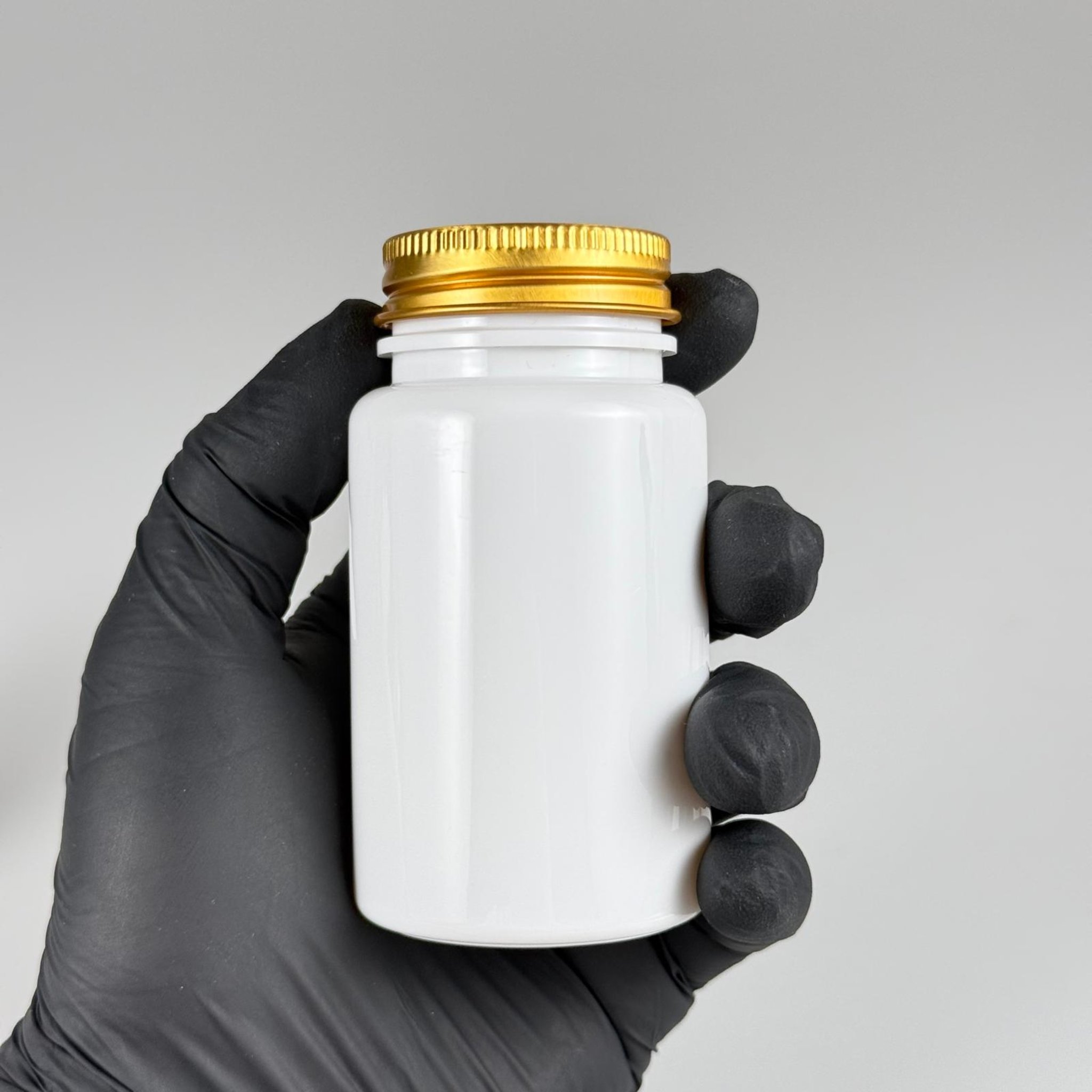100 CC BEYAZ PET PUDRA ŞİŞESİ + KÖPÜK CONTALI GOLD METAL KAPAKLI + PUDRA TIPALI TAKIM - 100 ML PUDRA KUTUSU, EKO TUZLUK