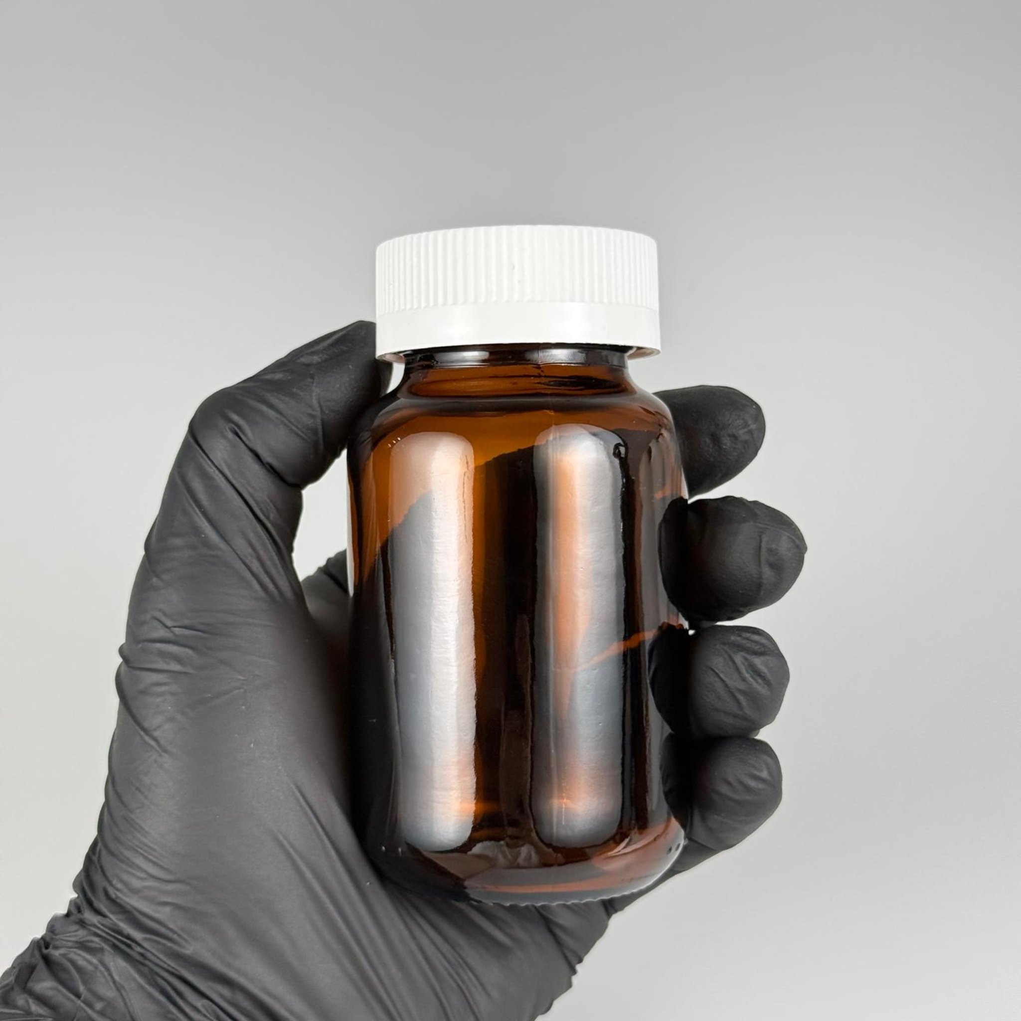 120 CC AMBER CAM TABLET ŞİŞESİ + 38 BEYAZ ÇOCUK KİLİTLİ KAPAK + KÖPÜK CONTALI TAKIM - 120 ML (SİLME 133 ML) KAPSÜL KUTUSU - İLAÇ ŞİŞESİ - MEDİKAL HAP ŞİŞESİ - FARMASÖTİK KAVANOZ