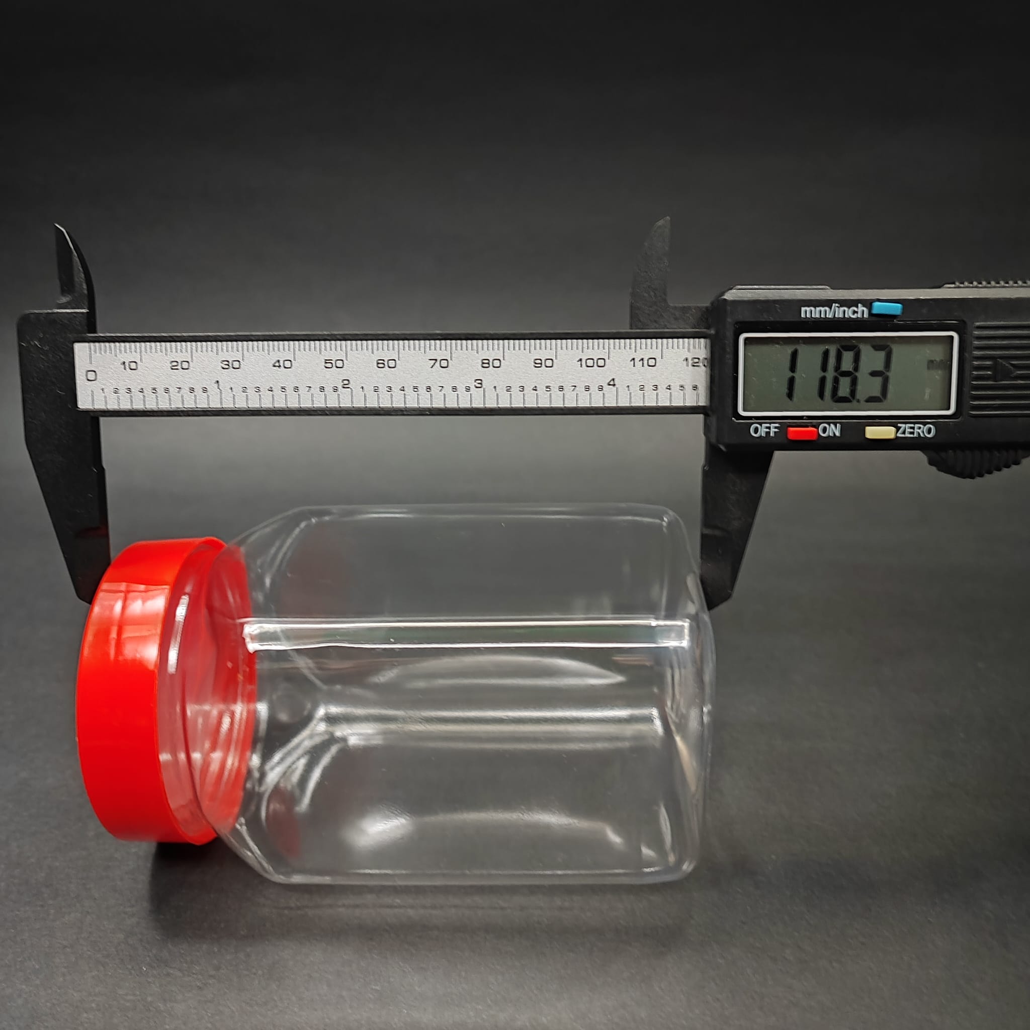 370 CC KARE PET KAVANOZ - KIRMIZI KAPAKLI - İÇ TIPALI - 370 ML PLASTİK KREM KAVANOZU