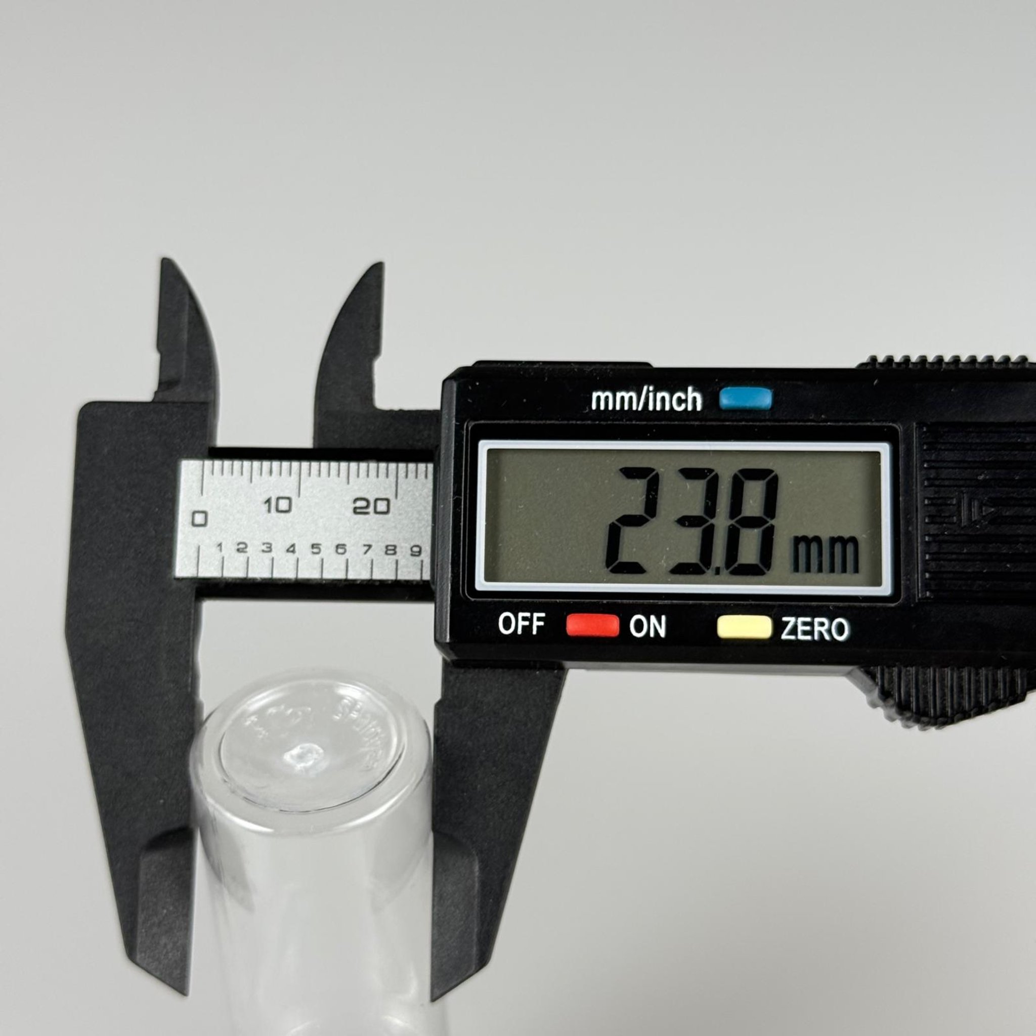 20 CC ŞEFFAF PET ŞİŞE + KÖPÜK CONTALI GÜMÜŞ ALÜMİNYUM METAL KAPAKLI + DAMLALIKLI KOLOMNYA TIPALI TAKIM - 20 ML PLASTİK ŞİŞE