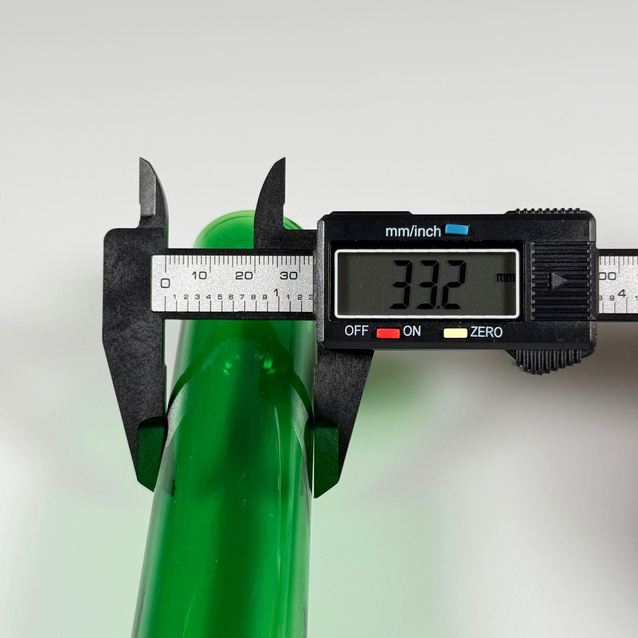 100 CC UZUN SİLİNDİR YEŞİL PET ŞİŞE (24 GR)  - BEYAZ SPREYLİ - 100 ML BİBERİYE SUYU, LAVANTA YAĞI, SAÇ SERUM, TONİK VB İÇİN PLASTİK KOZMETİK AMBALAJLARI