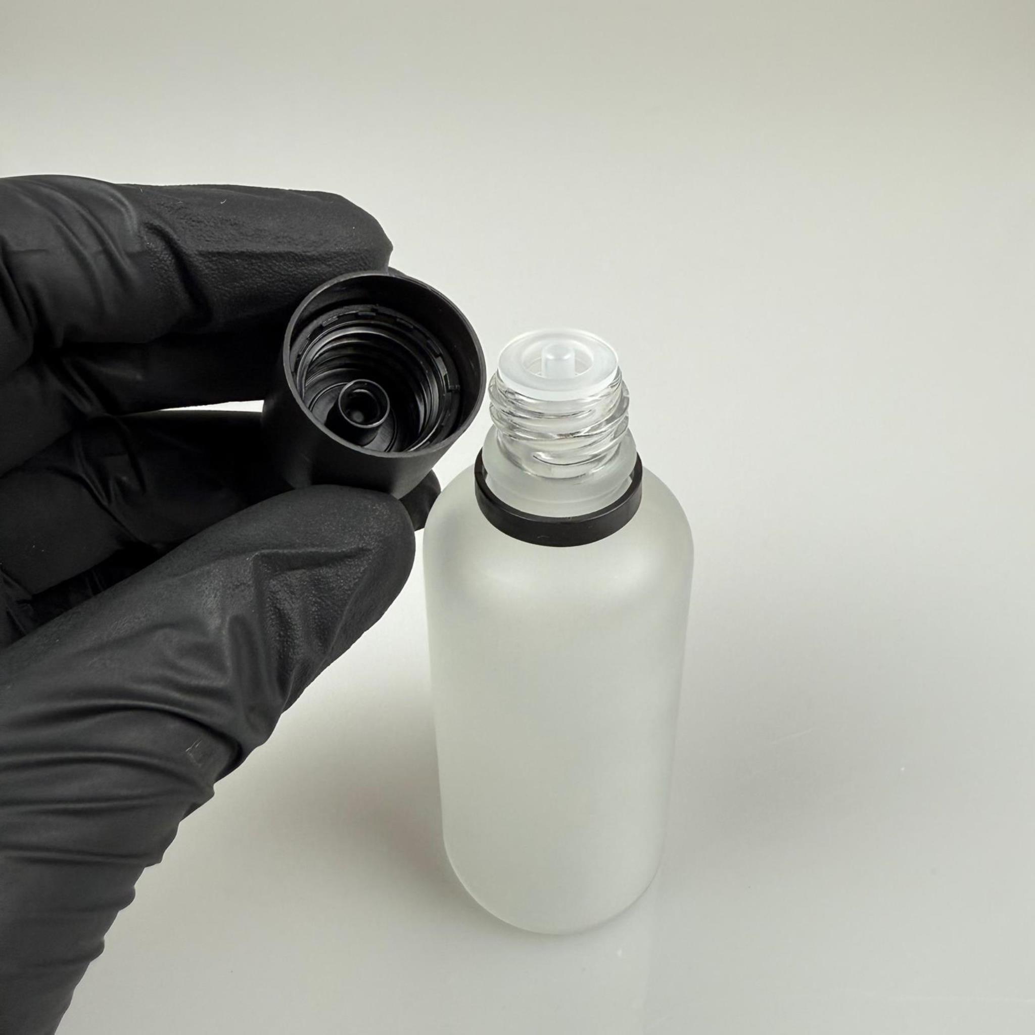50 CC BUZLU CAM ŞİŞE + İÇTEN DAMLALIKLI ÇOCUK KİLİTLİ SİYAH KAPAK - BUZLU 50 ML KİLİT KAPAKLI DAMLATMALI ŞİŞE
