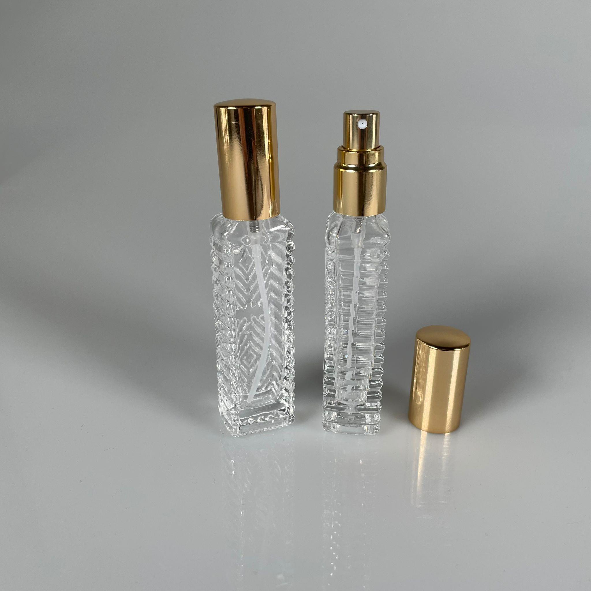 10 CC KARE KÖŞELİ DESENLİ TESTER PARFÜM ŞİŞESİ - CAM KALEM PARFÜM ŞİŞESİ GOLD METAL SPREYLİ KAPAKLI TAKIM - 10 ML CAM TÜP PARFÜM ŞİŞESİ - VİDALI SPREY VALF TEKRAR DOLDURULABİLİR - HEDİYELİK CAM KOLONYA ŞİŞESİ - DÜĞÜN, NİŞAN, SÖZ, KINA, CENAZE, PROMOSYON İÇİN HEDİYELİK KOLONYA ŞİŞELERİ