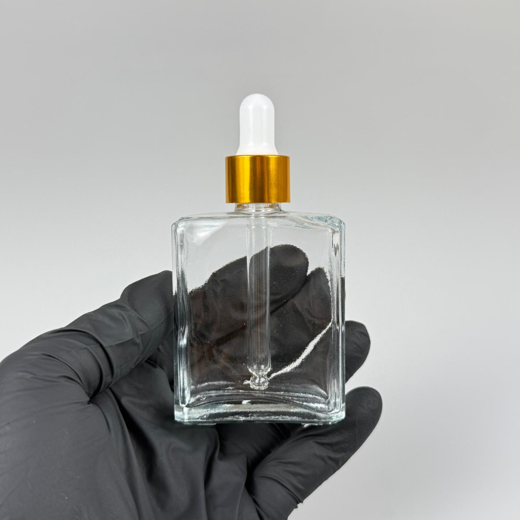 40 CC YASSI DİKDÖRTGEN KÖŞELİ KISA PRESTİJLİ CAM DAMLALIKLI ŞİŞE - BEYAZ EMZİK - GOLD METALİK KAPAK - 40 ML CAM DAMLALIKLI ŞİŞE - DAMLALIKLI BOŞ ŞİŞE