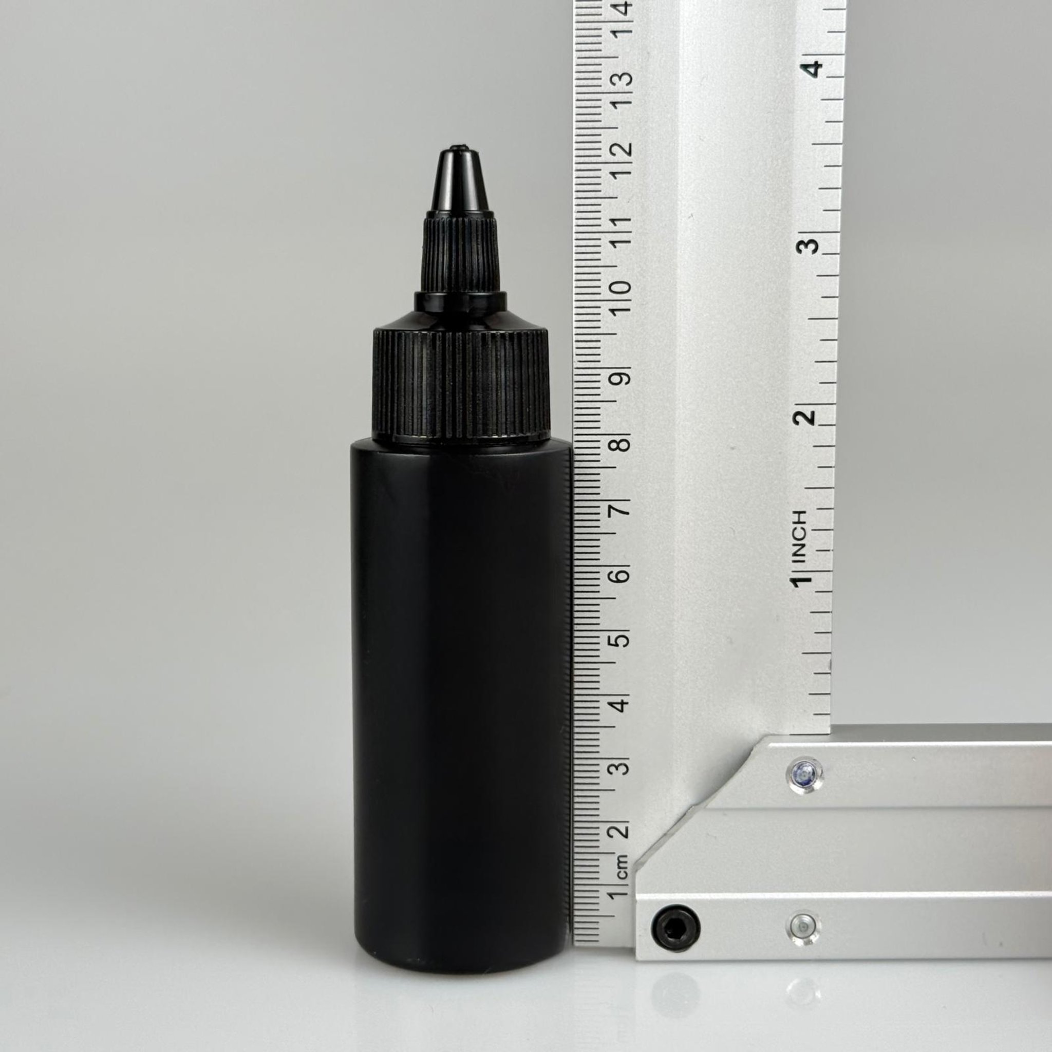 YAĞ, SOS, ACI SOS, SİRKE, SRIRACHA, MÜREKKEP, TUTKAL AKITICI VB BOŞ ŞİŞELERİ - SİYAH SİVRİ TWİST AKITICI KAPAK + 50 ML SİYAH POLİETİLEN PLASTİK ŞİŞE TAKIM